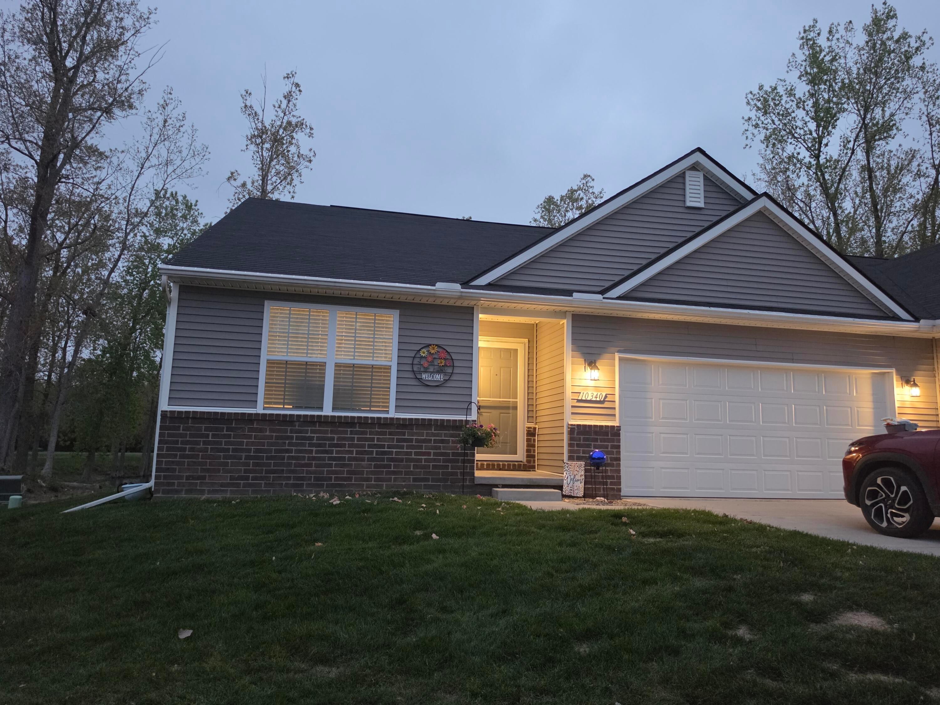 10340 Swan Lake Circle — photo