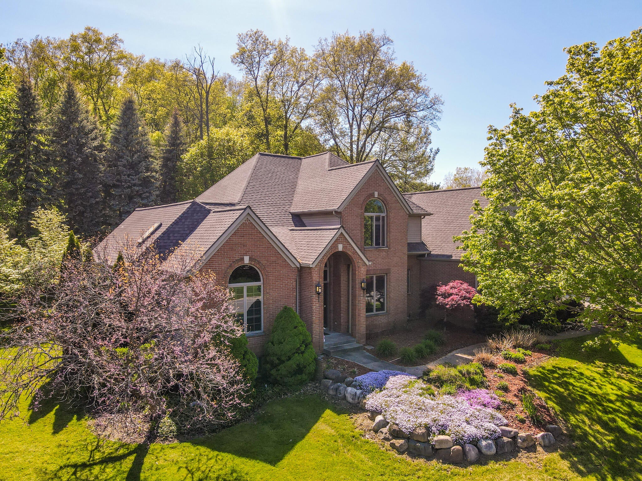 146 Summerfield Court SW — photo