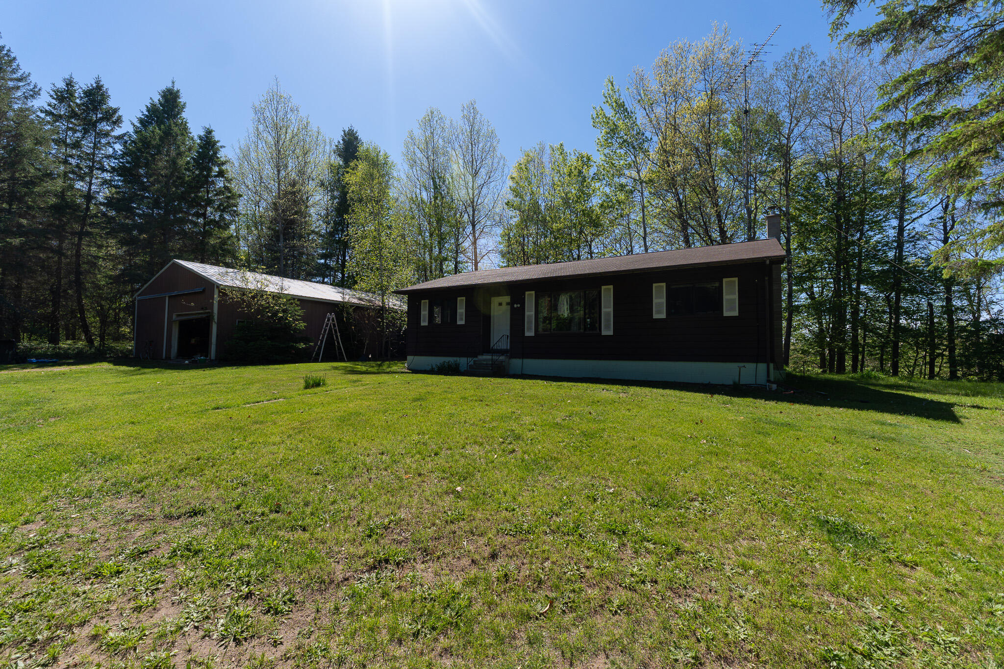 1583 N Dennis Road — photo