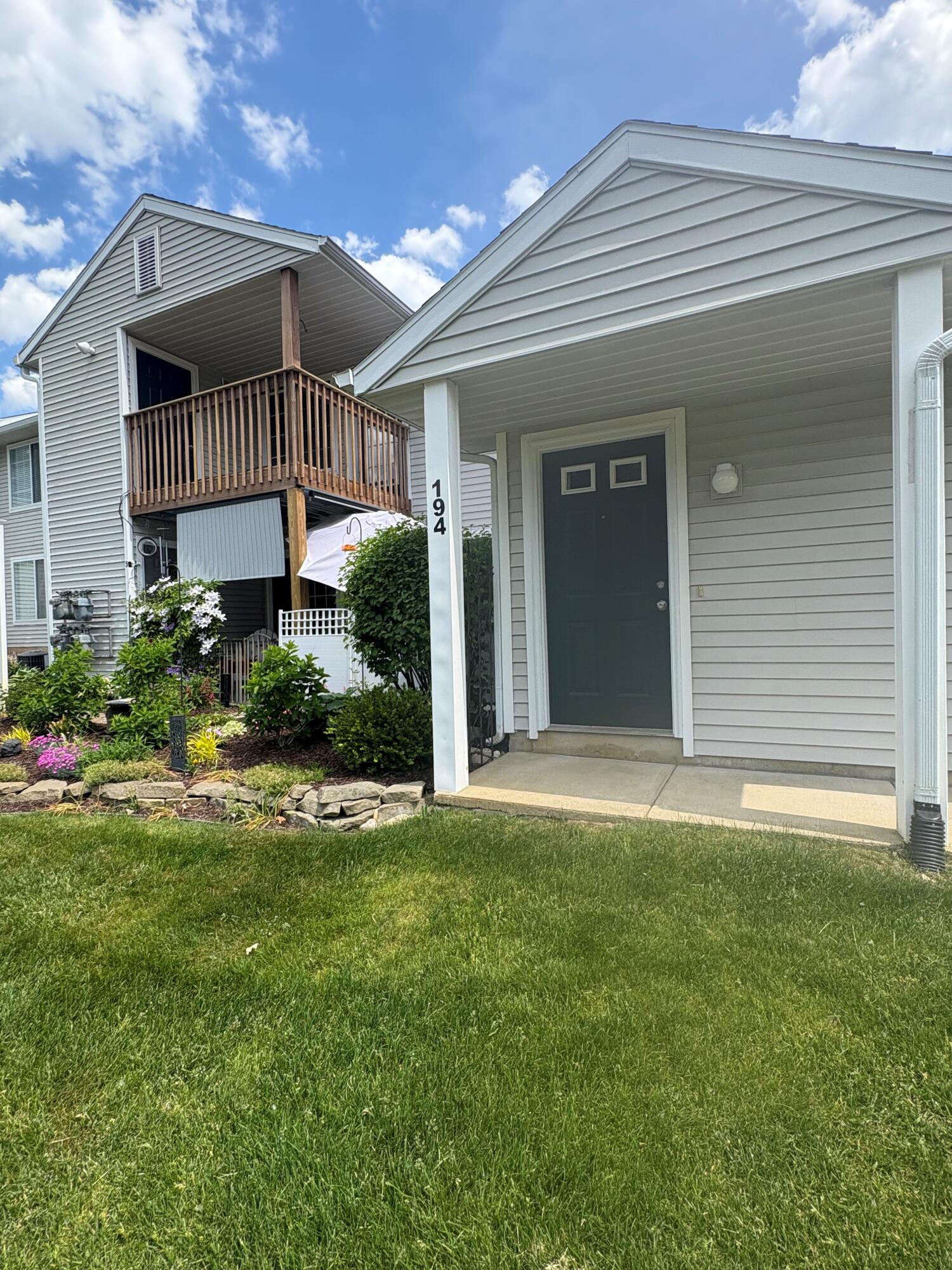 194 Hunters Lane NE — photo