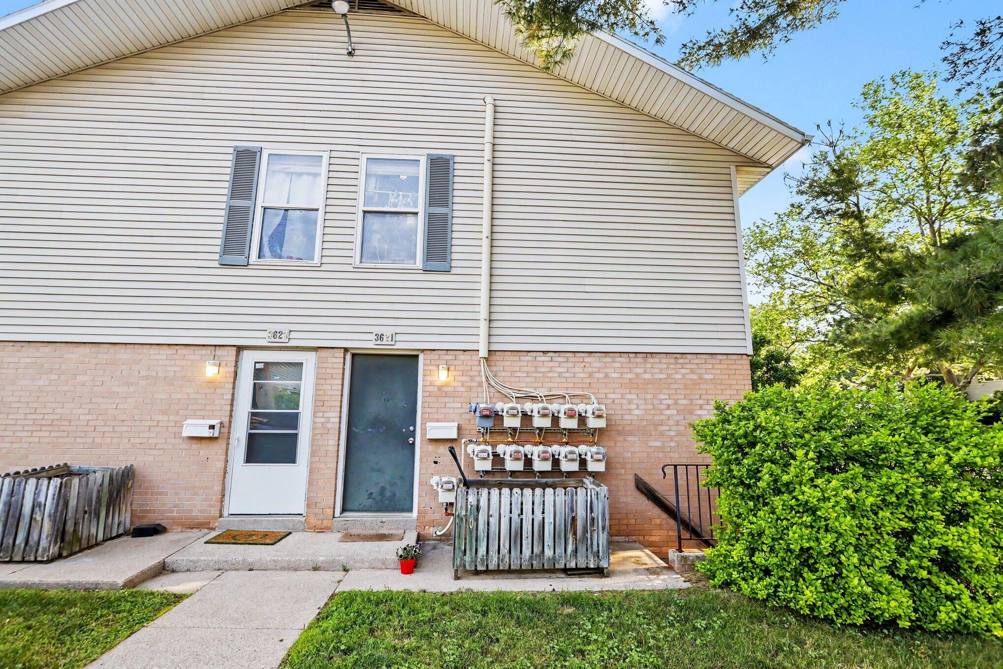 3621 Kenbrooke Court — photo