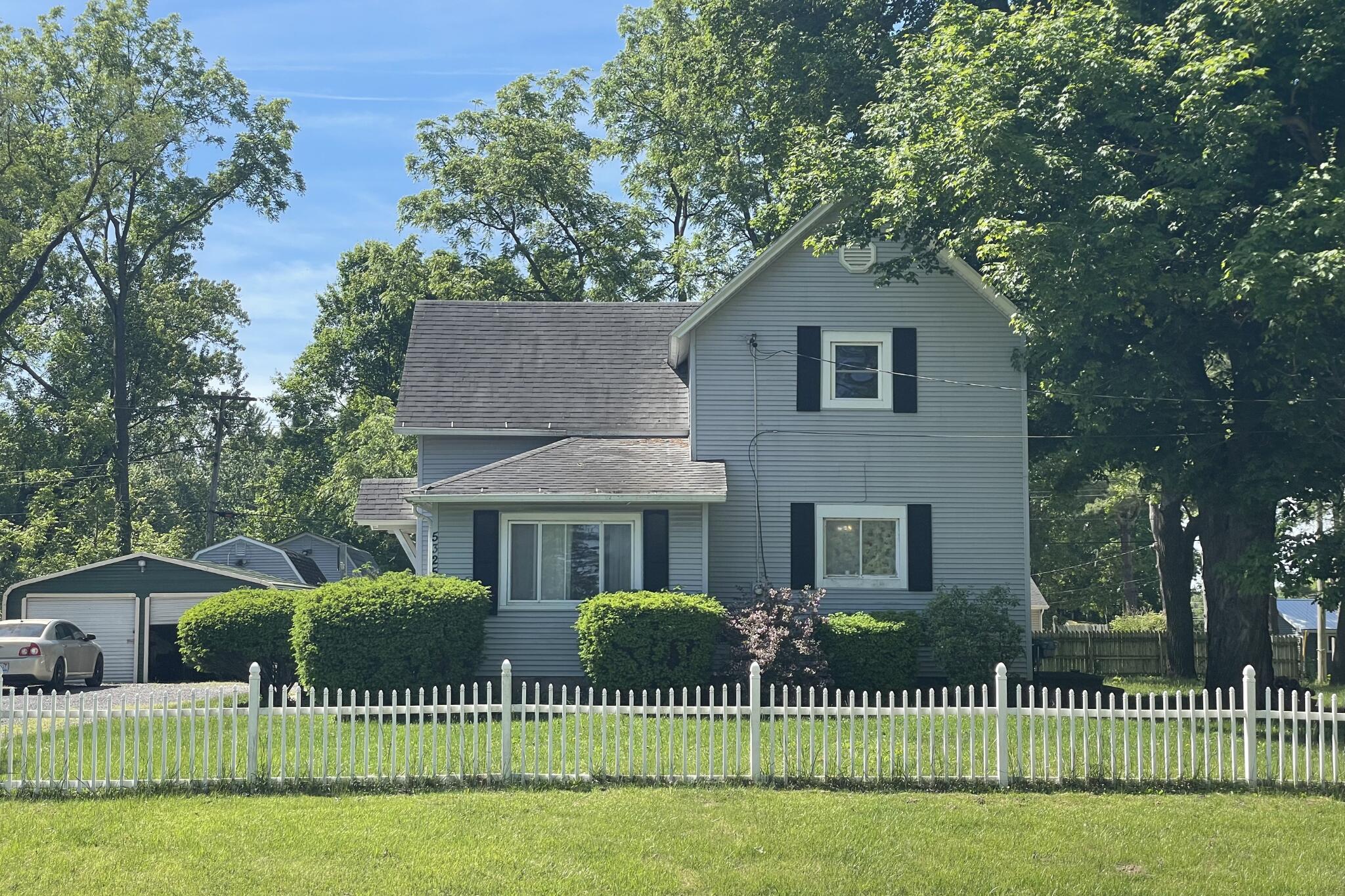 5325 Spring Arbor Road — photo