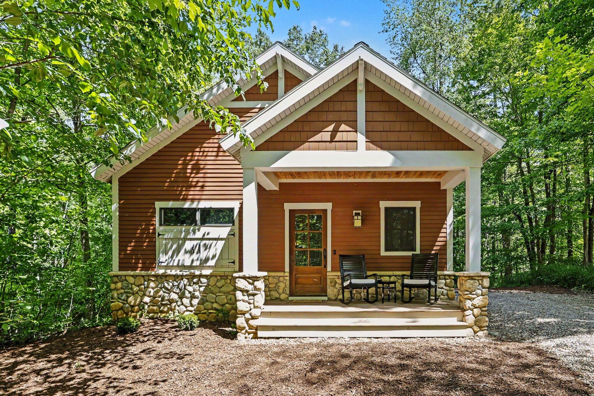 3411 Lake Chapin Drive — photo