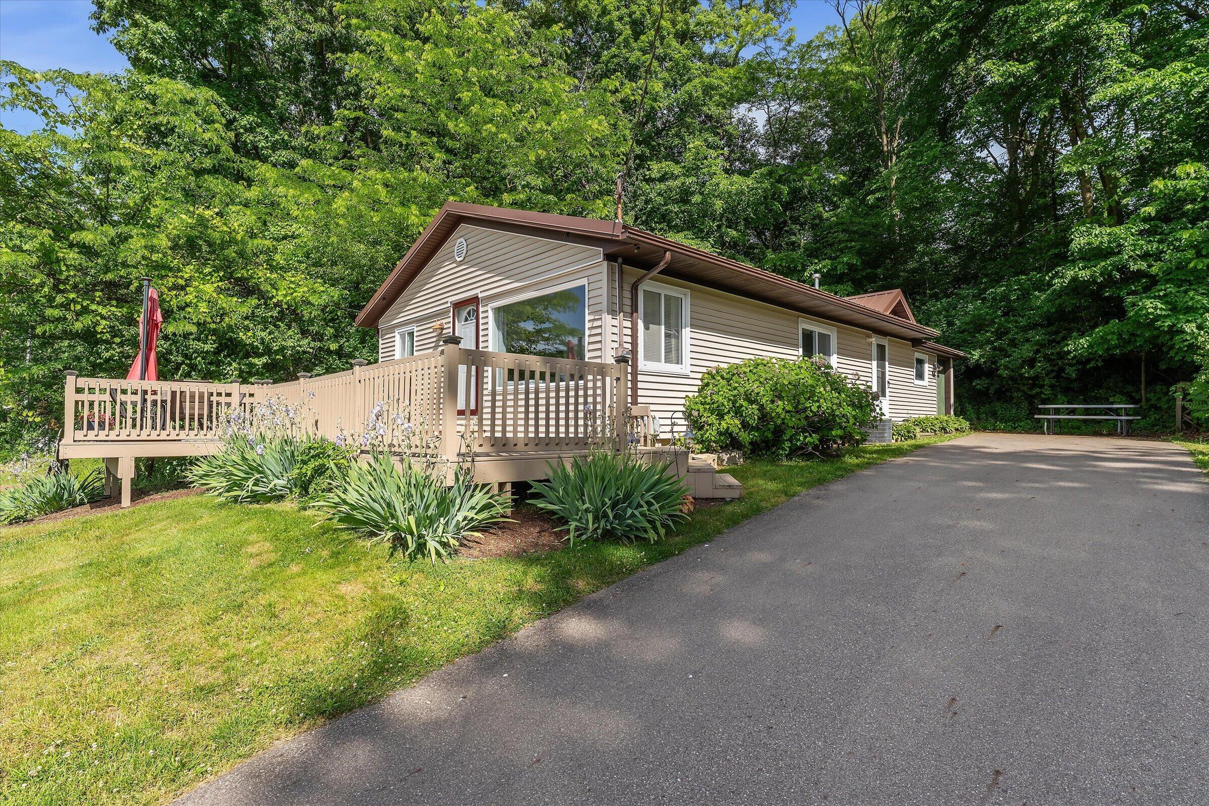 10333 Walnut Drive — photo
