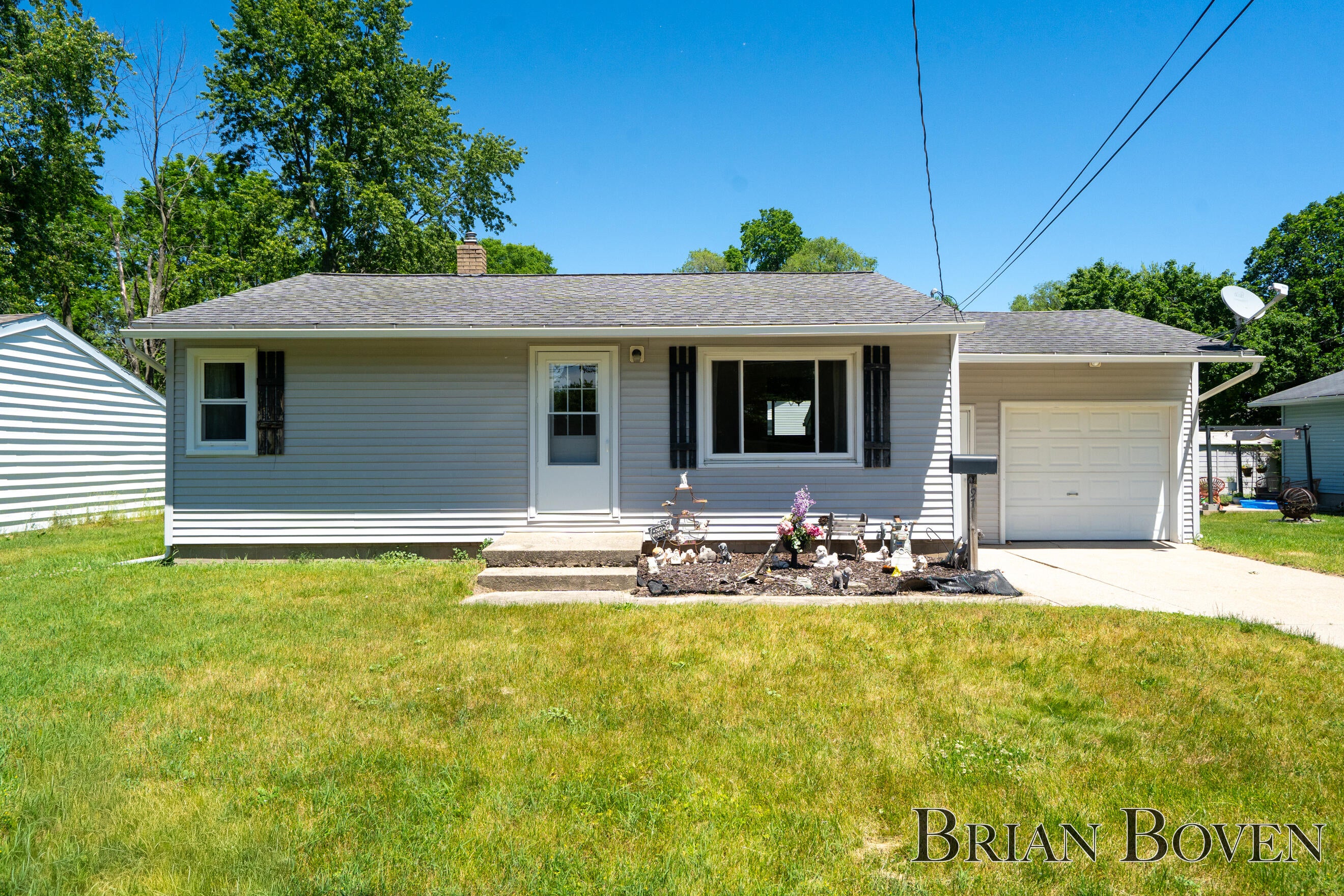 197 Carrie Street — photo