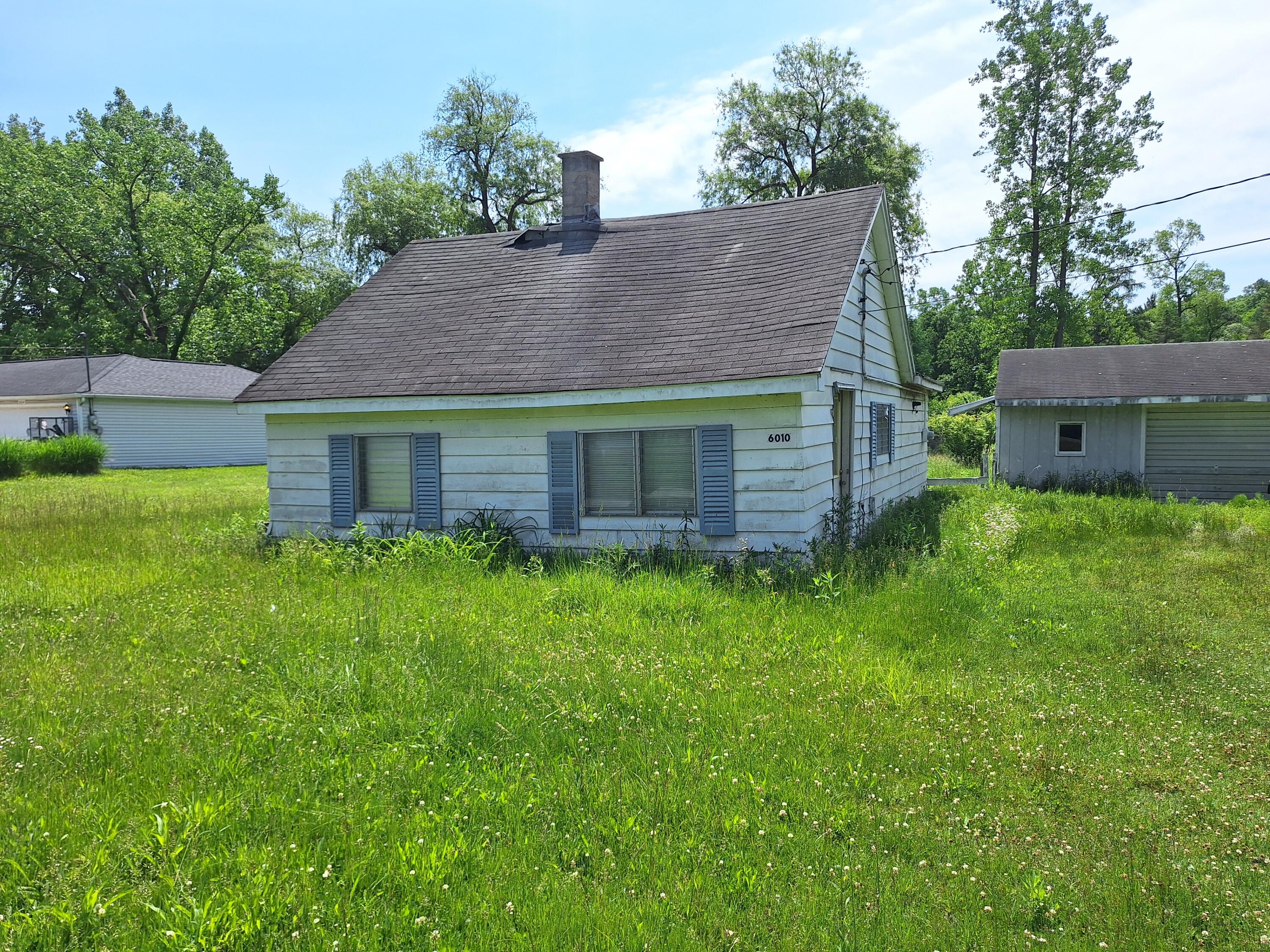 6010 Cannonsburg Road NE — photo