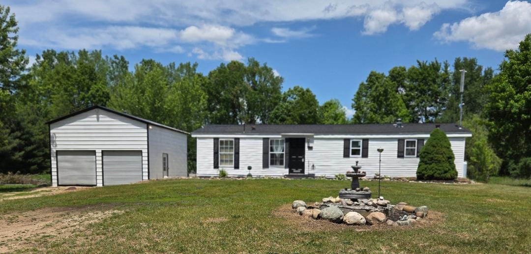 475 Tyler Road — photo