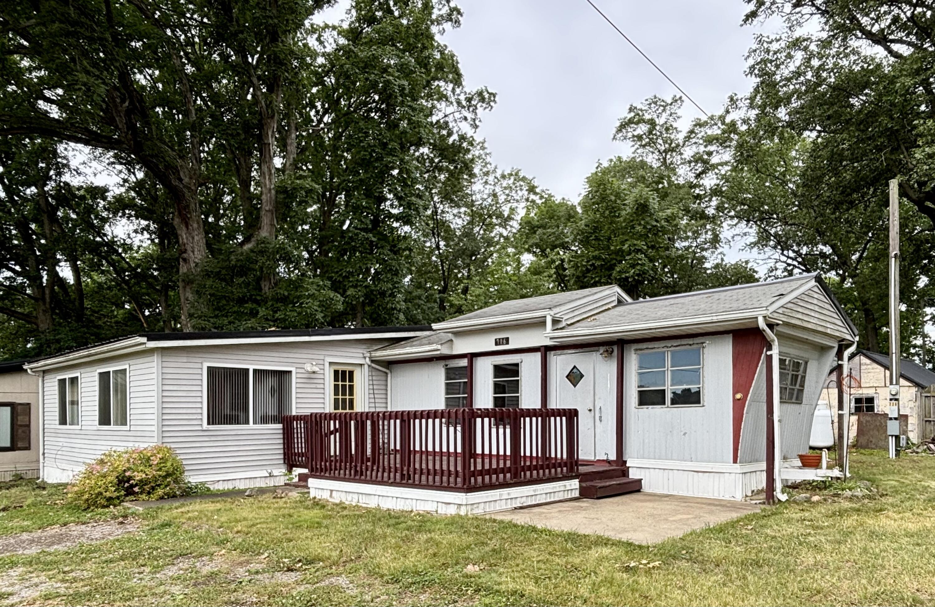 716 Third Drive — photo