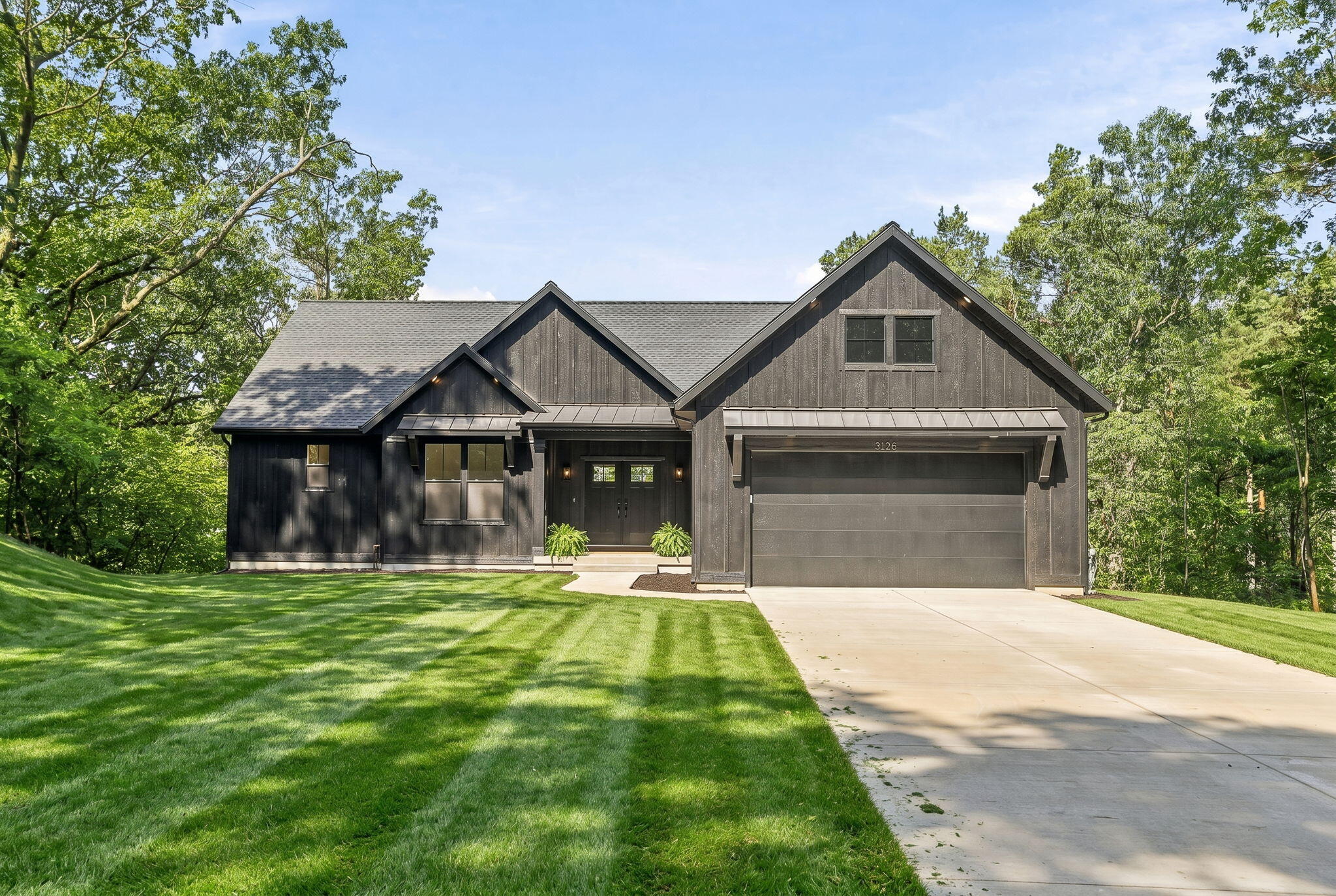 3126 Red Oak Drive — photo