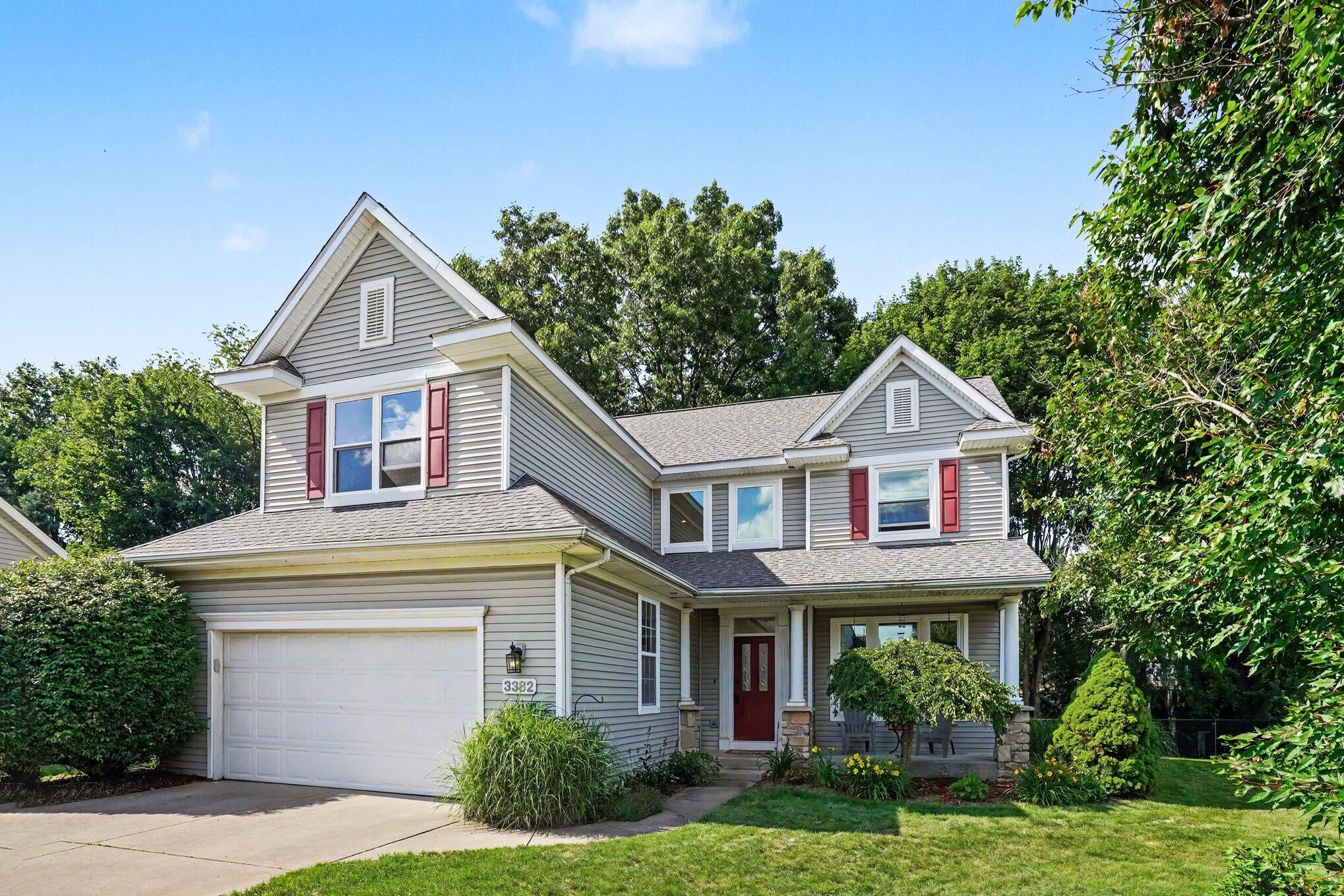 3382 Hampstead Court — photo