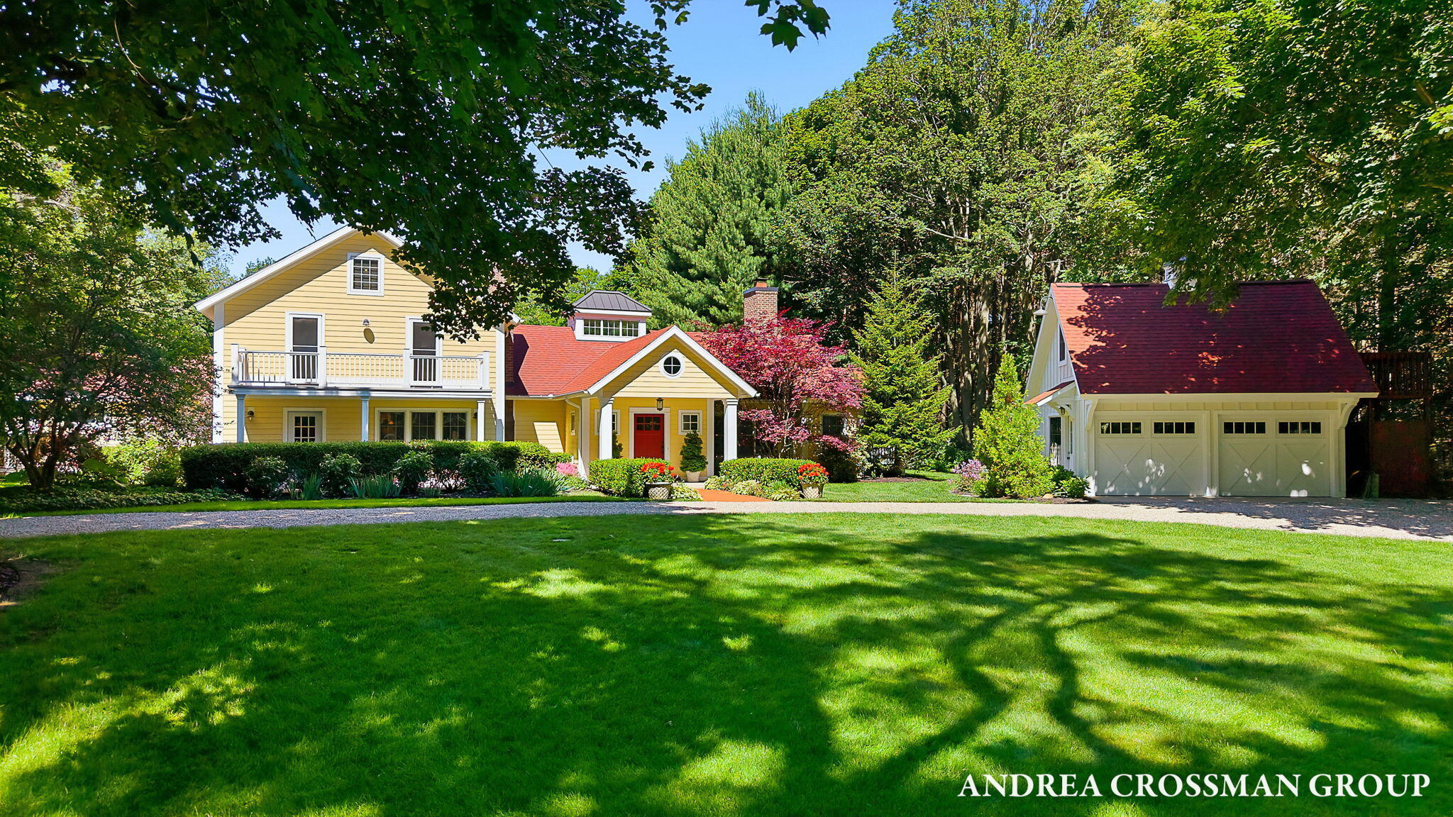 2075 Lakeshore Drive — photo