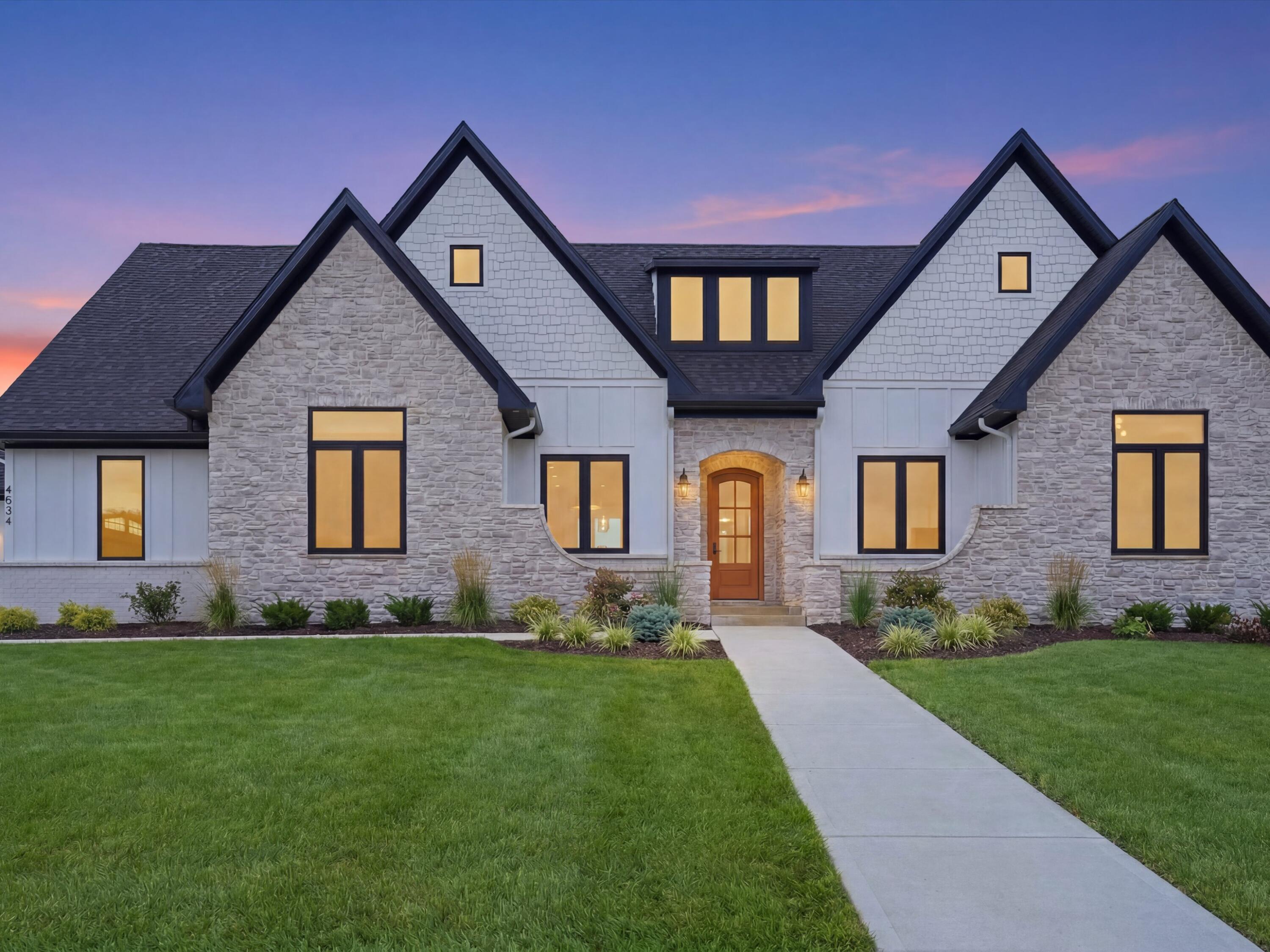 9034 York Crest Drive — photo