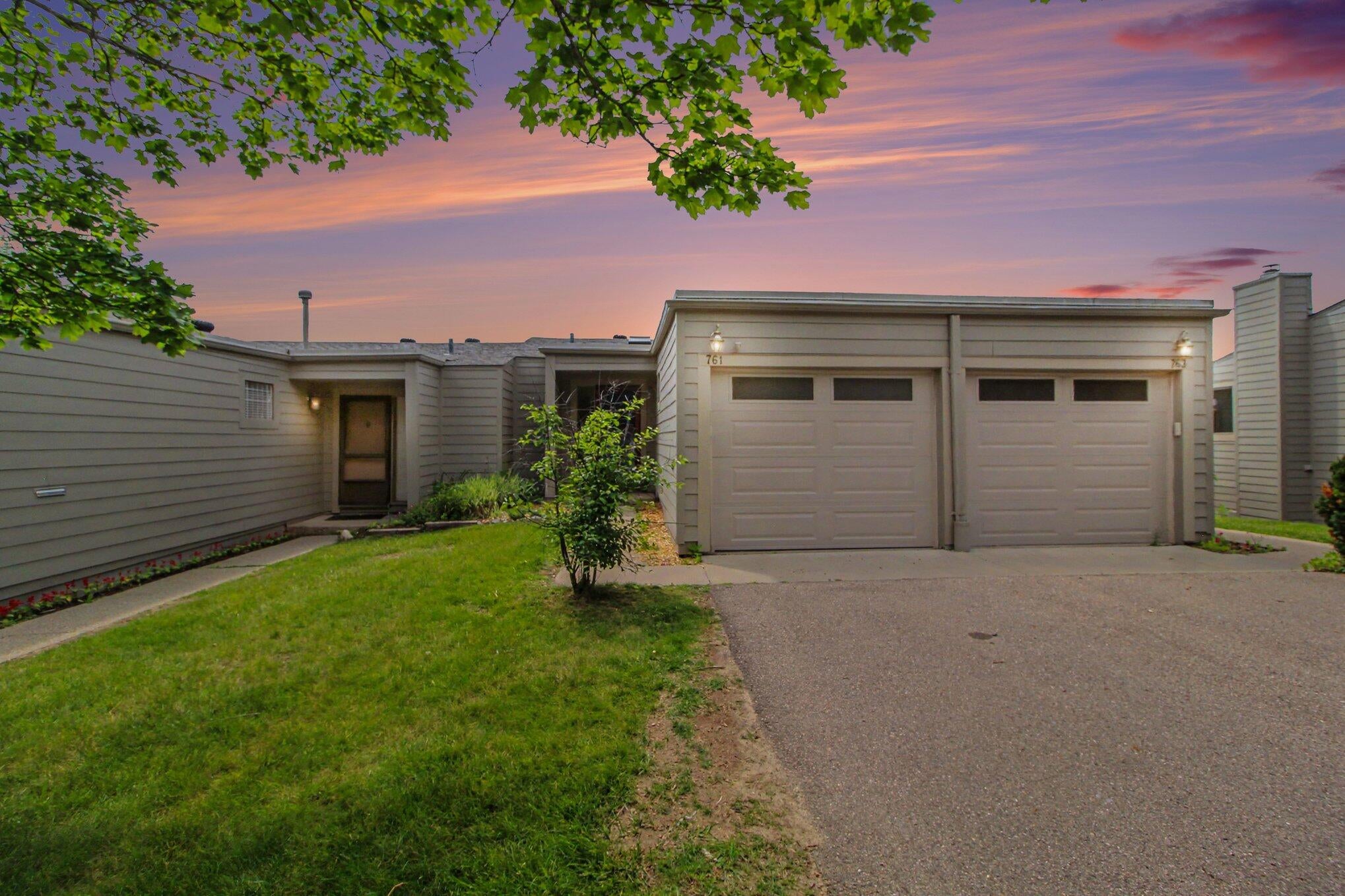 761 Skynob Drive — photo