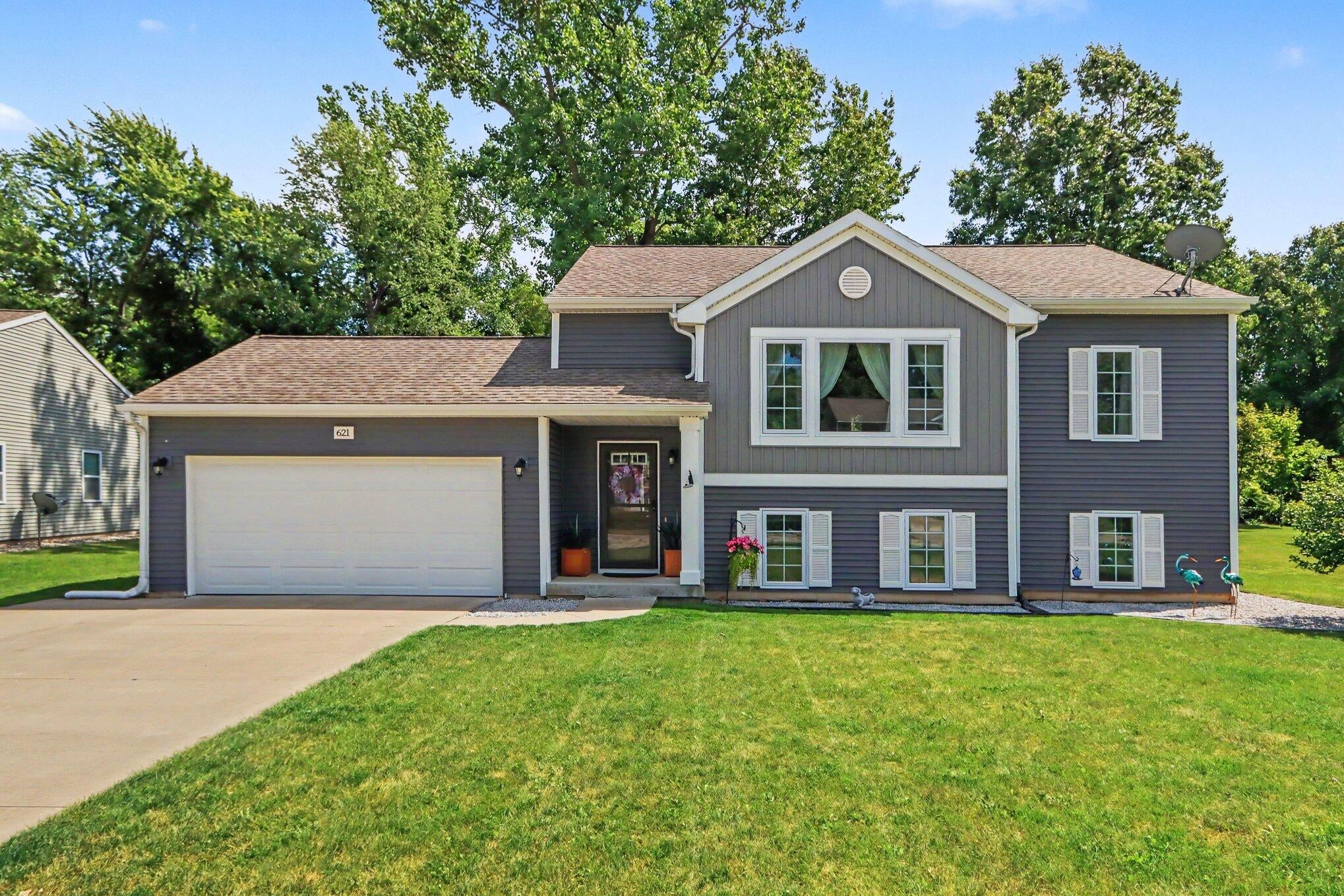 621 Oklahoma Drive — photo