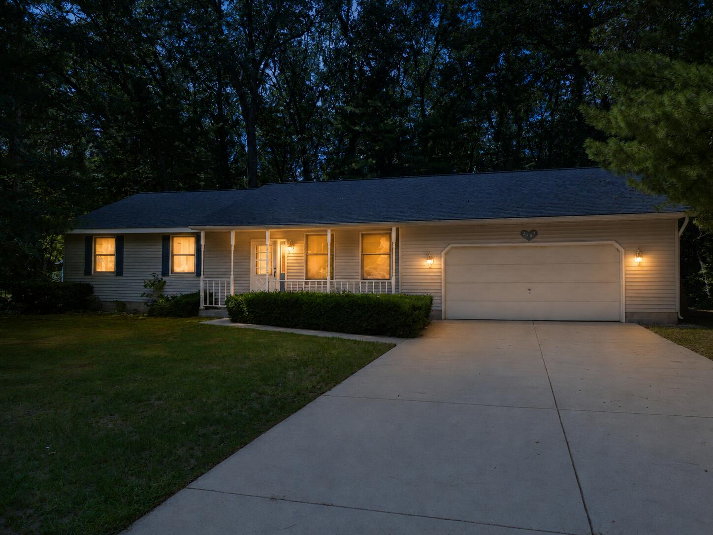 2157 Deerwood Drive — photo