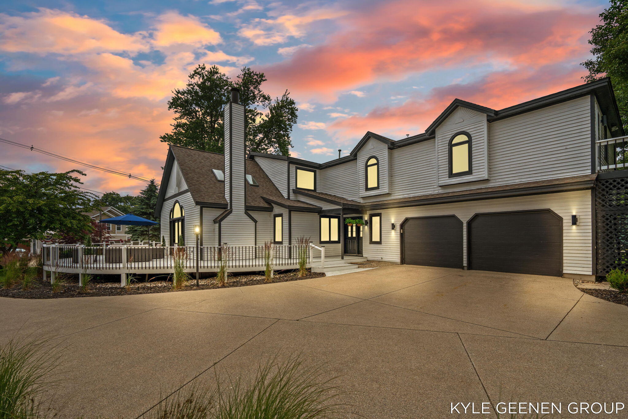 1729 Waukazoo Drive — photo