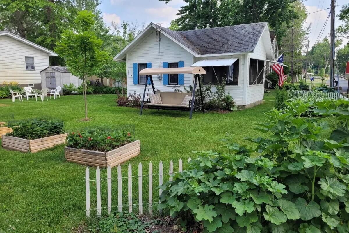 11055 E Indian Lake Drive — photo