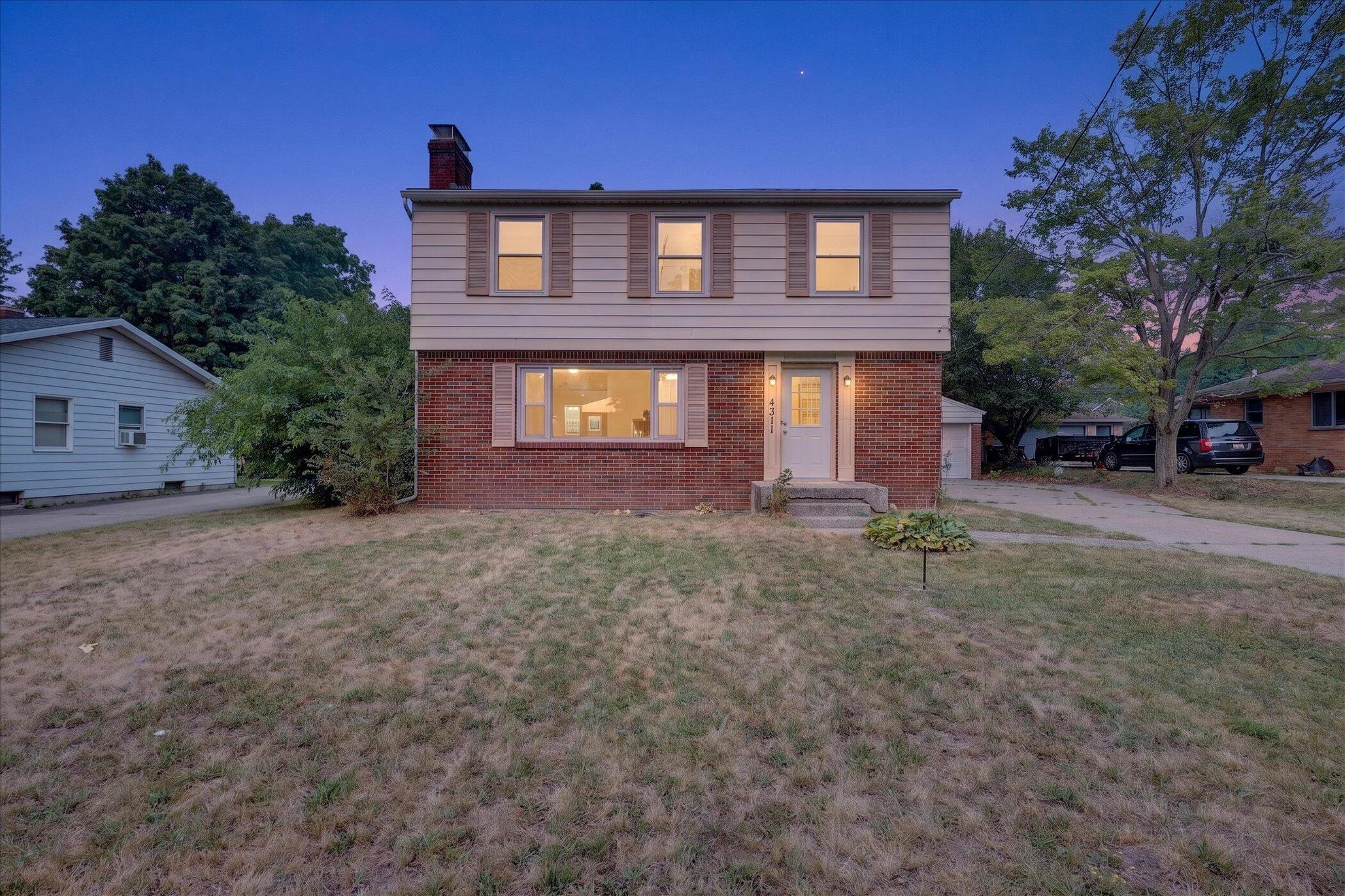 4311 Curwood Avenue SE — photo