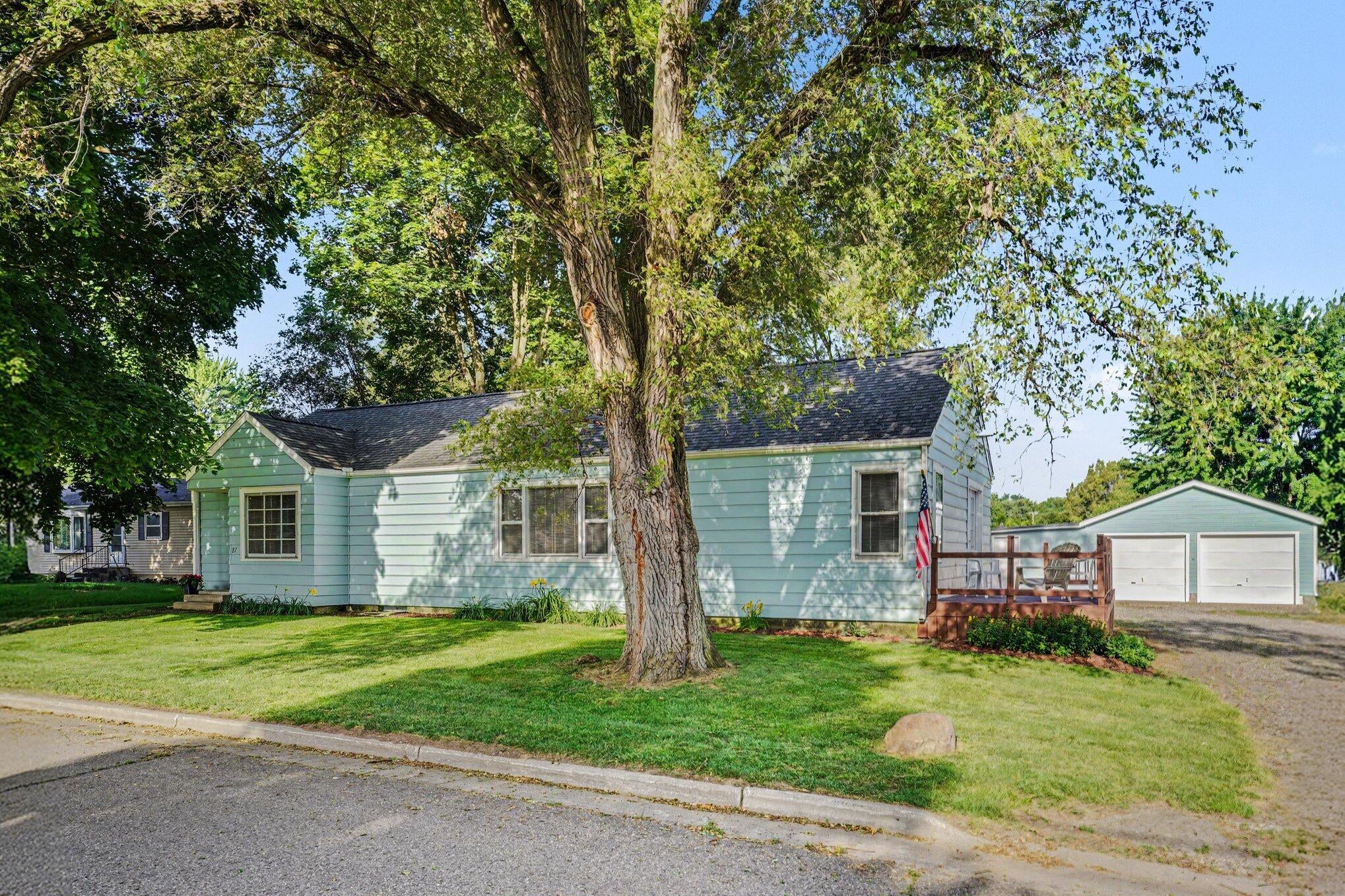 87 Avery Drive — photo