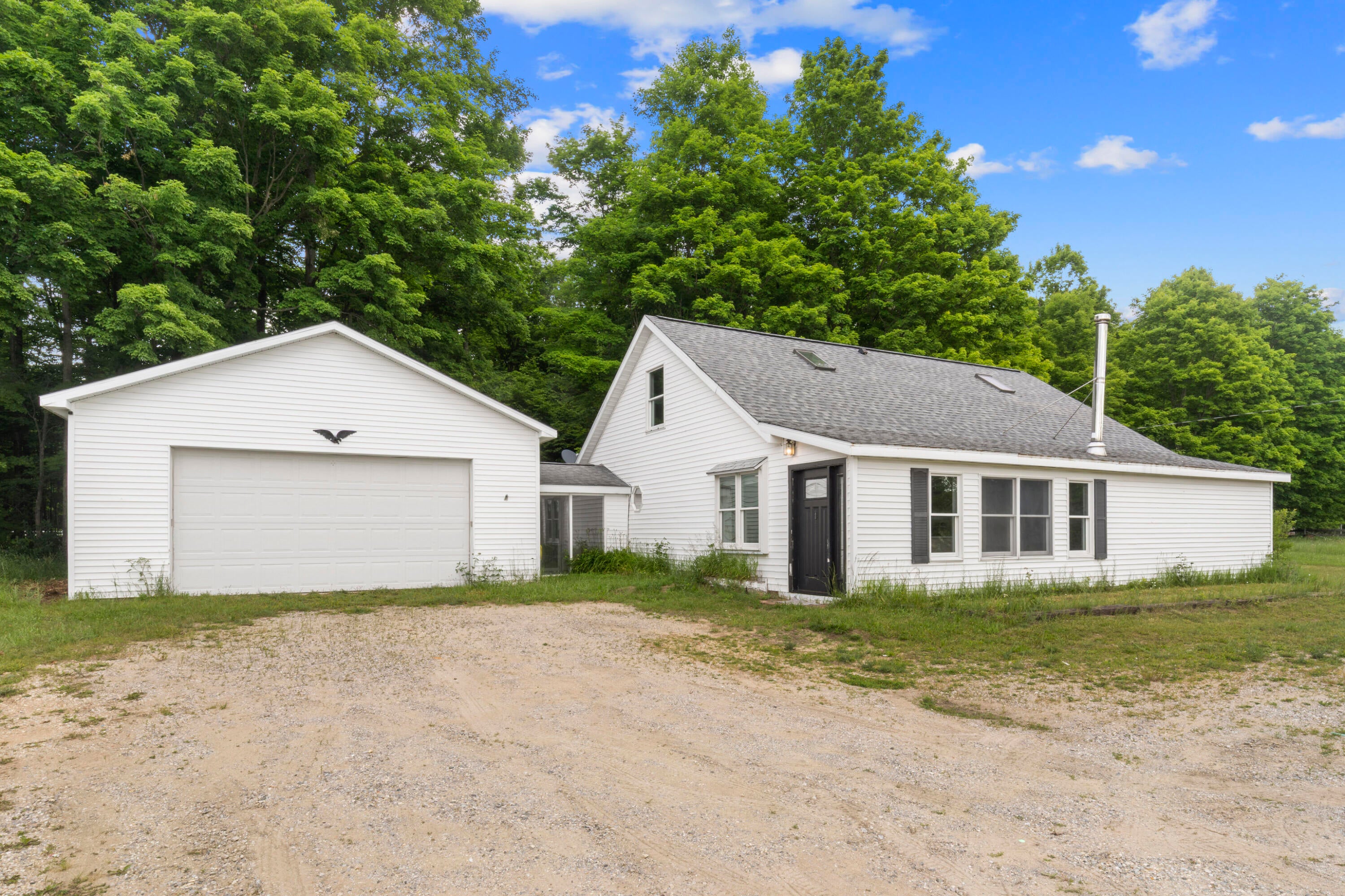 10080 Homestead Road — photo