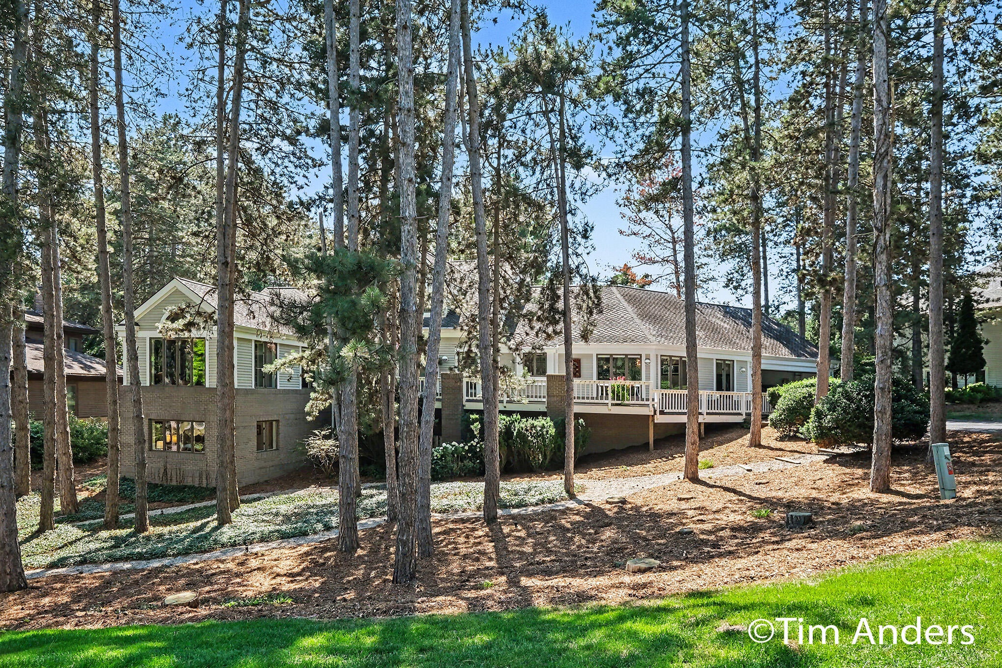 3433 Meadowood Trail Drive SE — photo