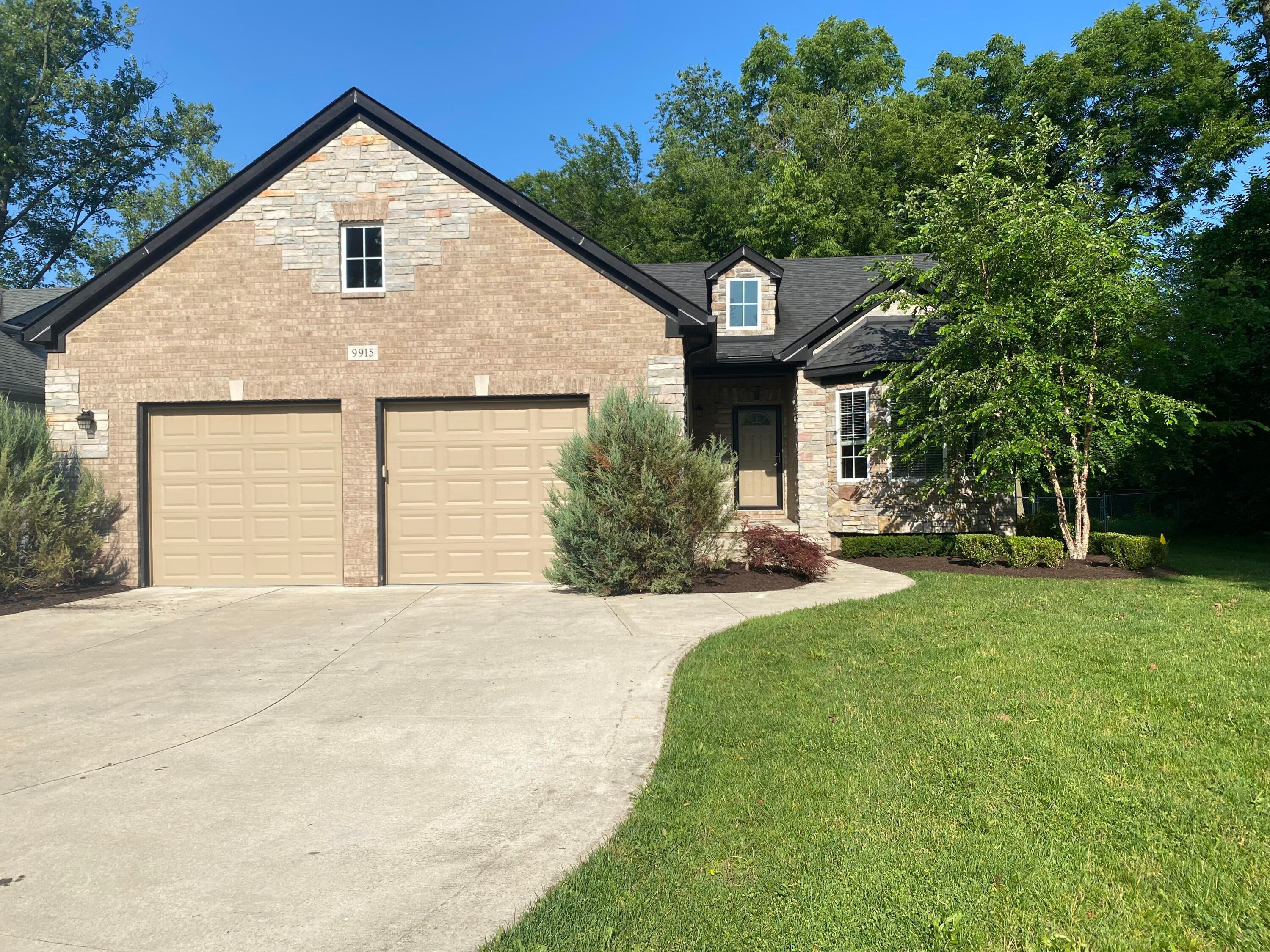 9915 Wayne Road — photo