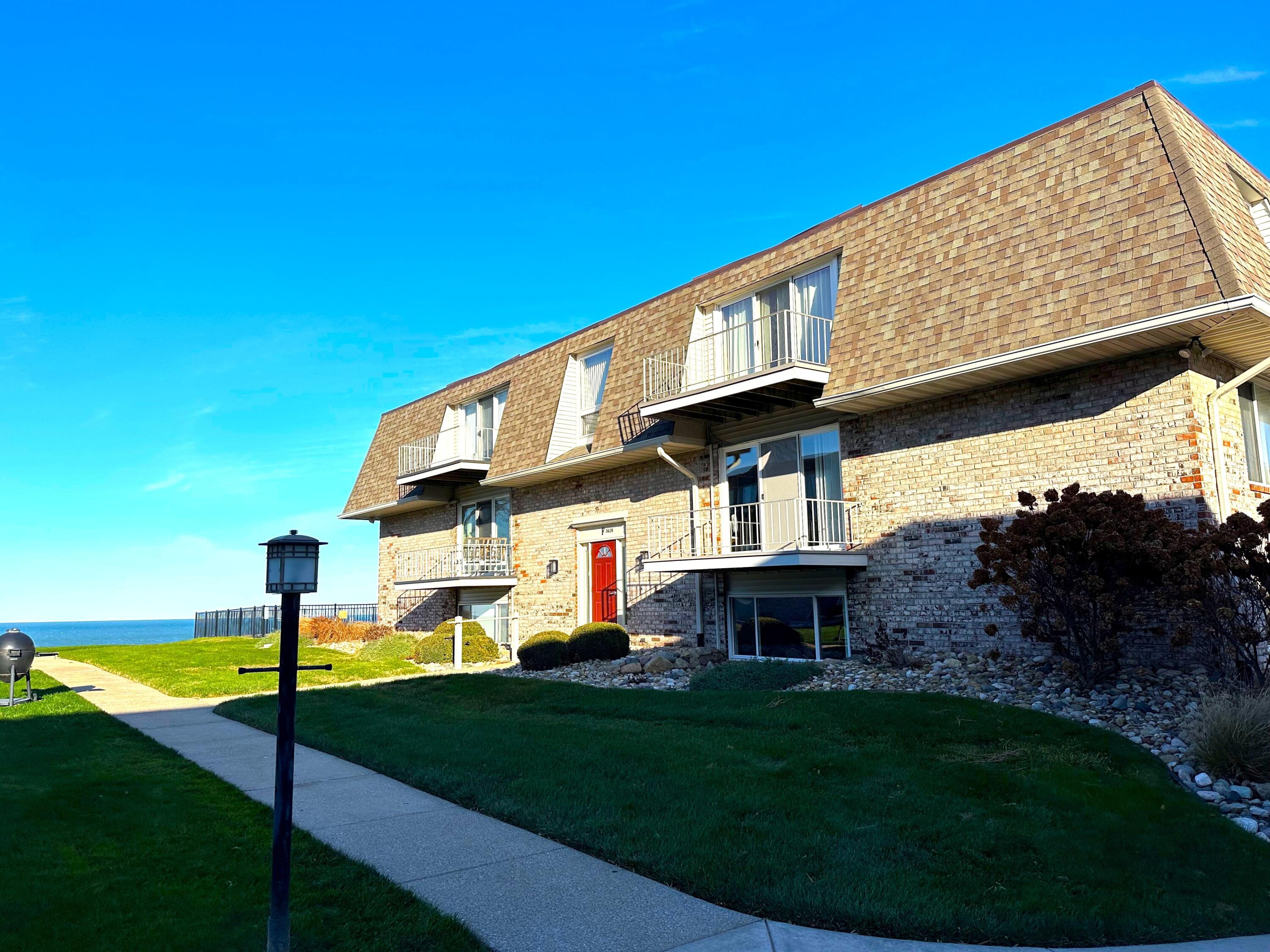 3620 Lakeshore Drive — photo