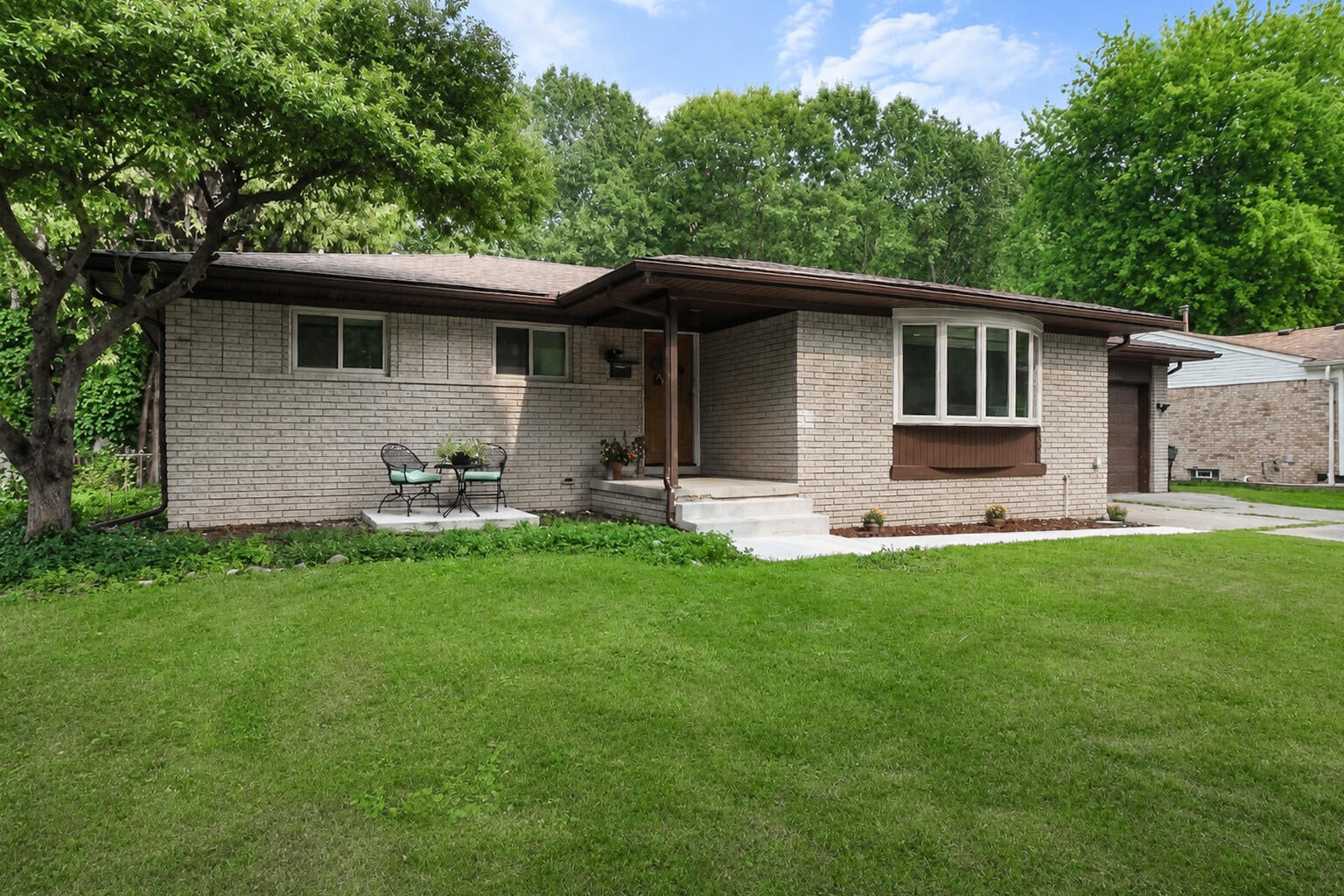 53284 Wolf Drive — photo