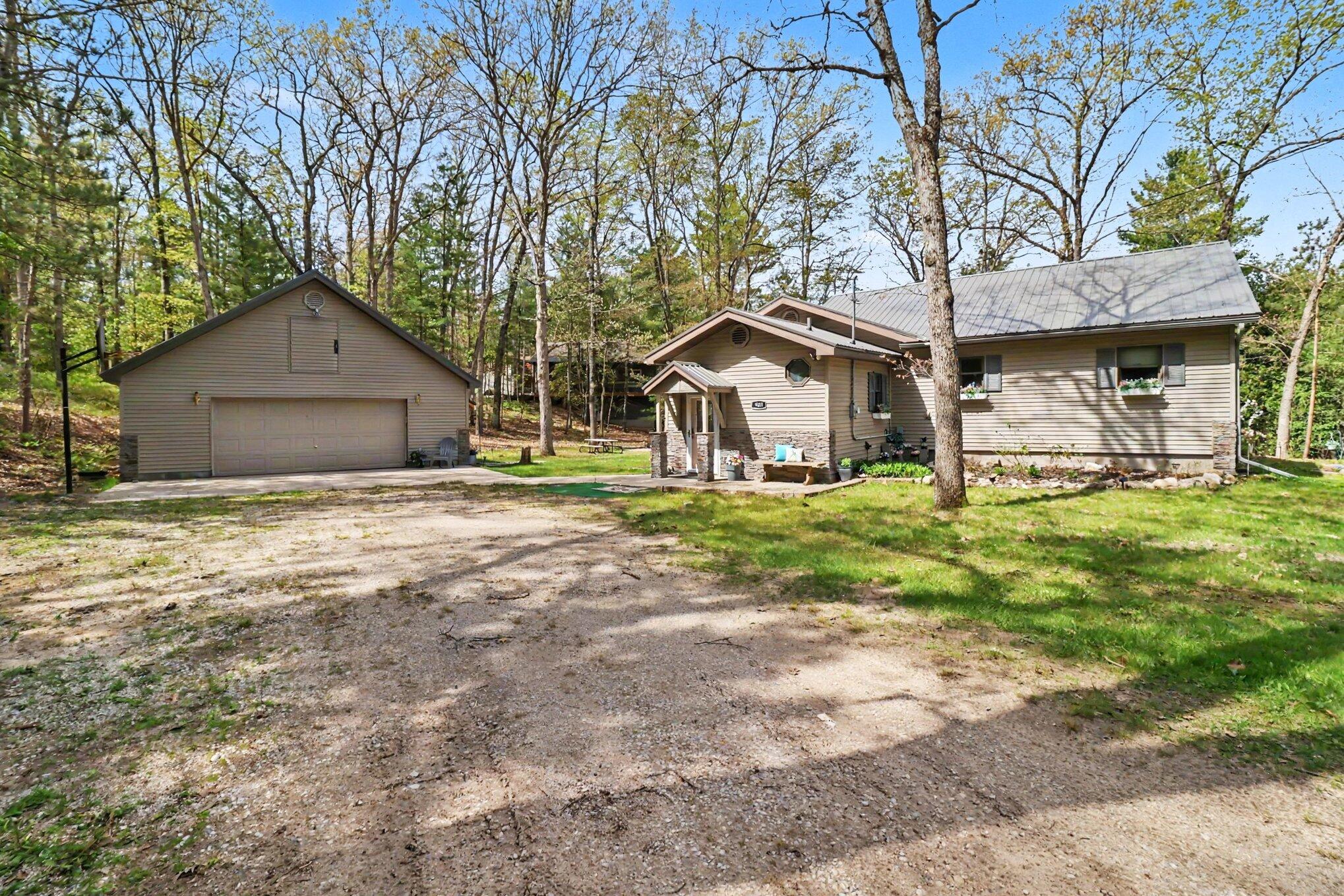 9629 N Kings Point — photo