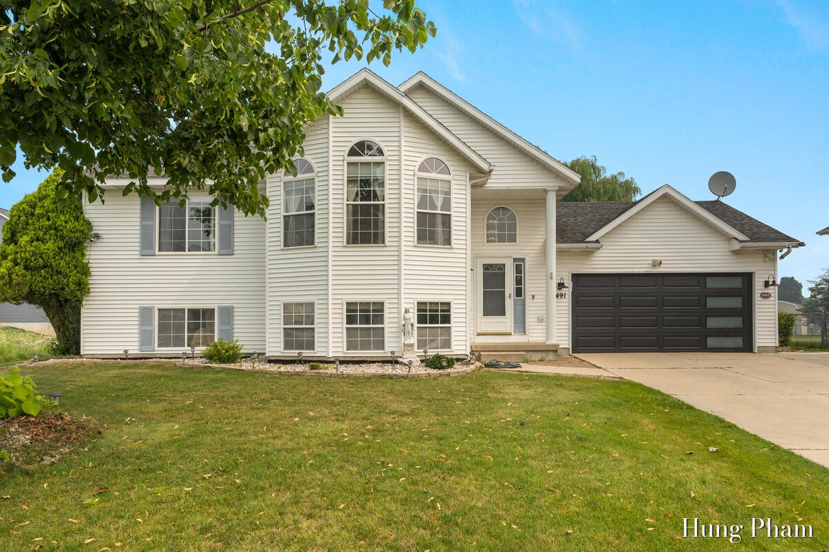 2491 Crystal Meadows Street SE — photo