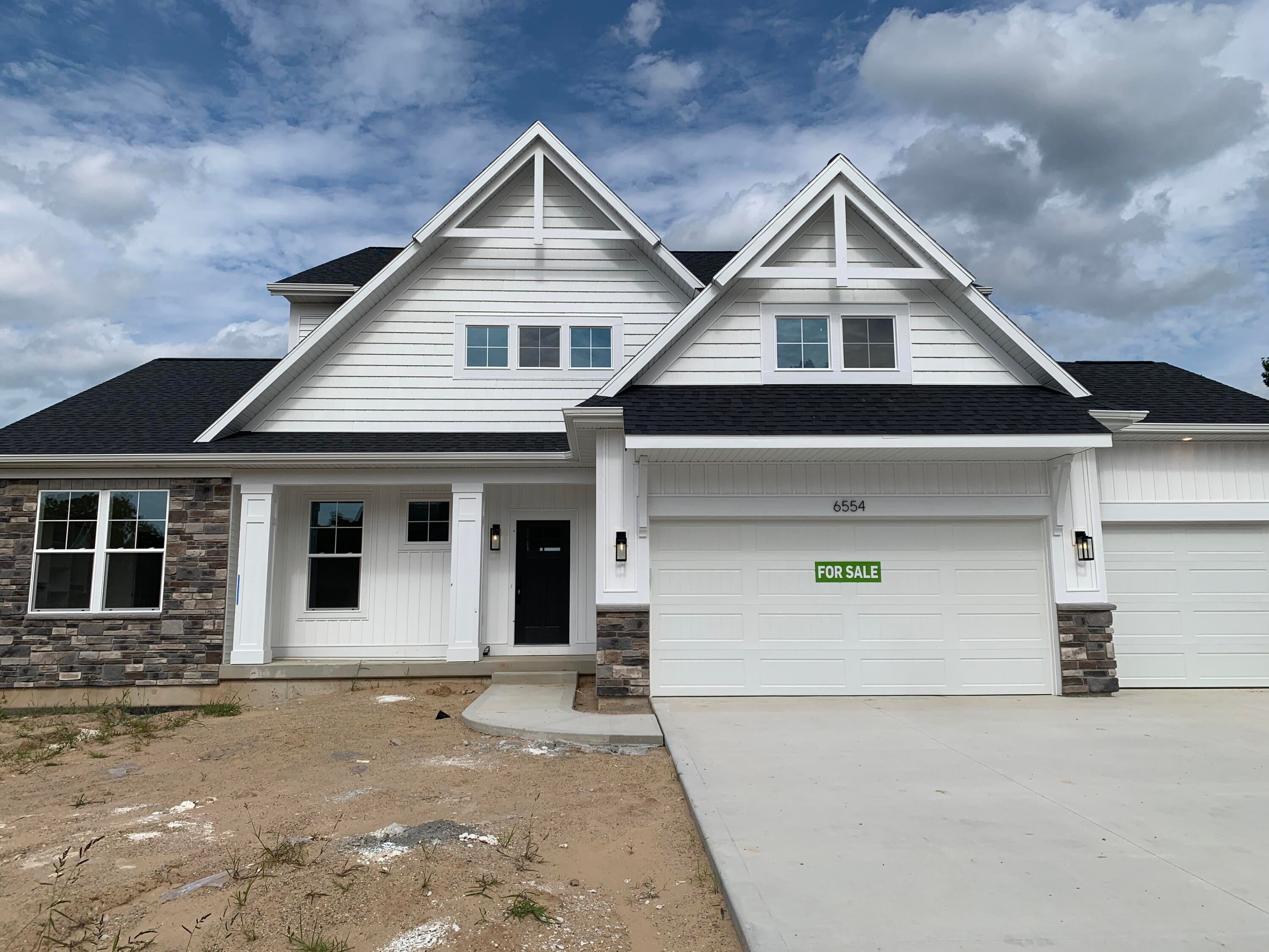 6554 Ravine Point Drive NE — photo