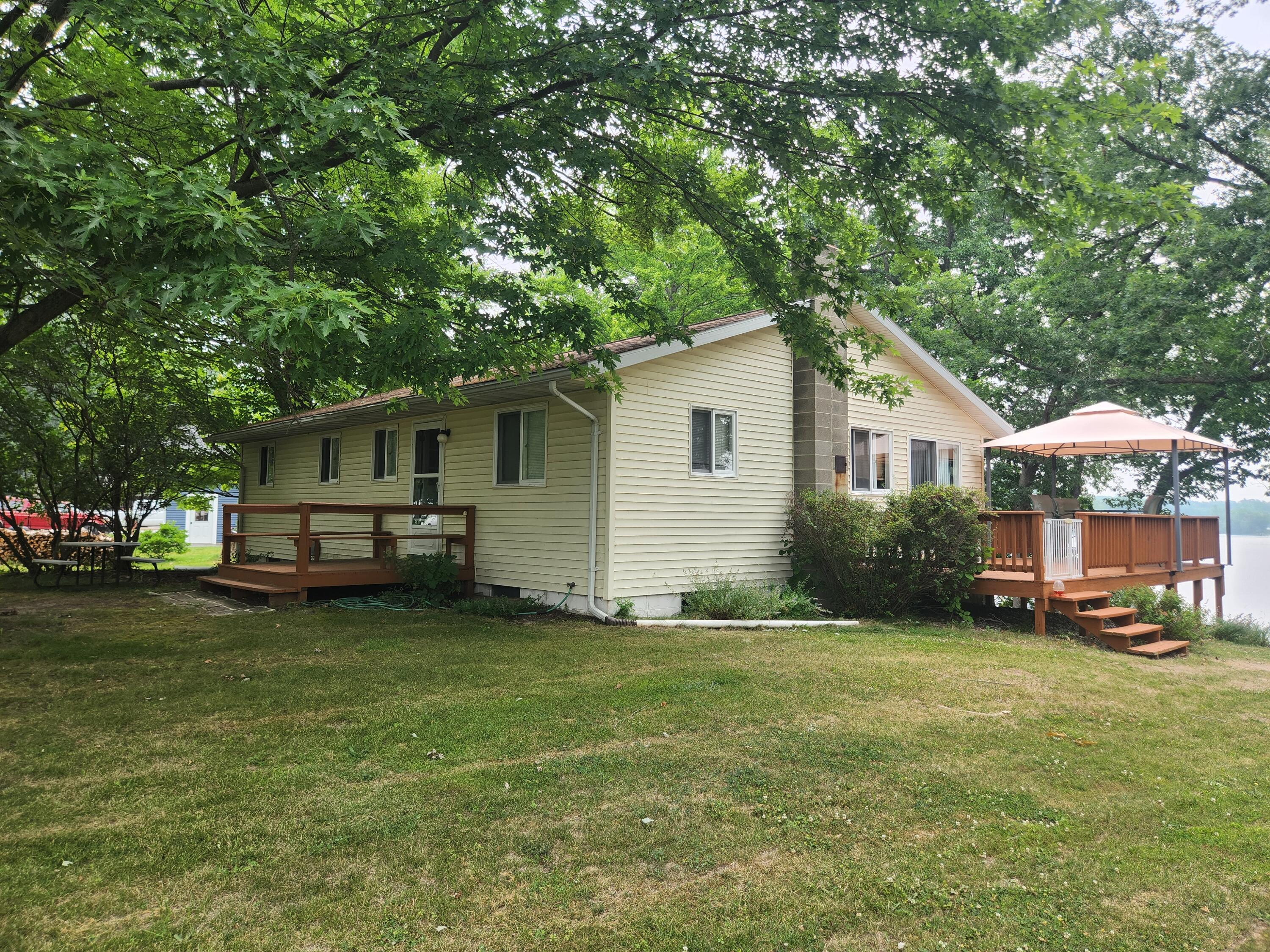 6066 N Island View Lane — photo