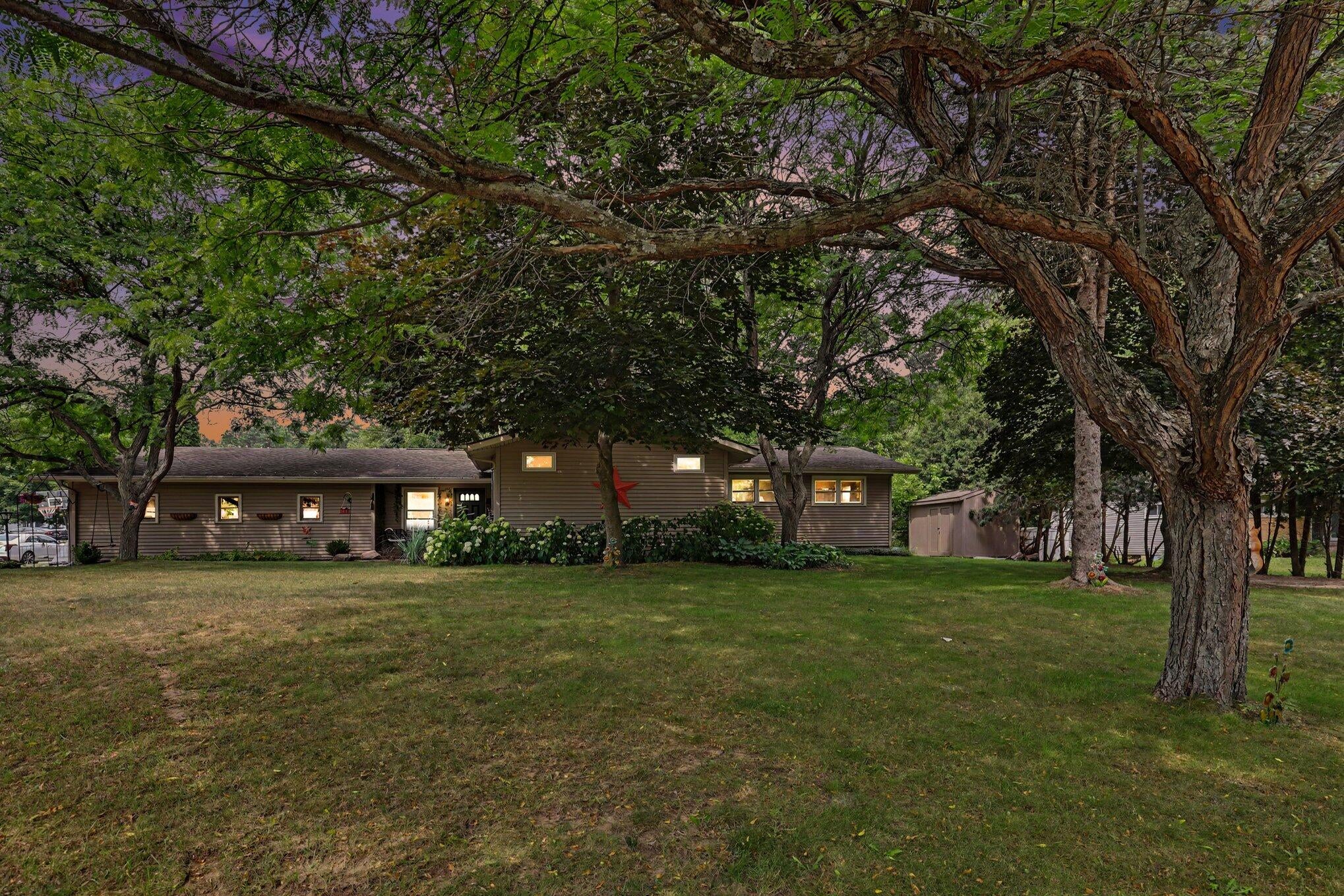 507 Floral Drive — photo