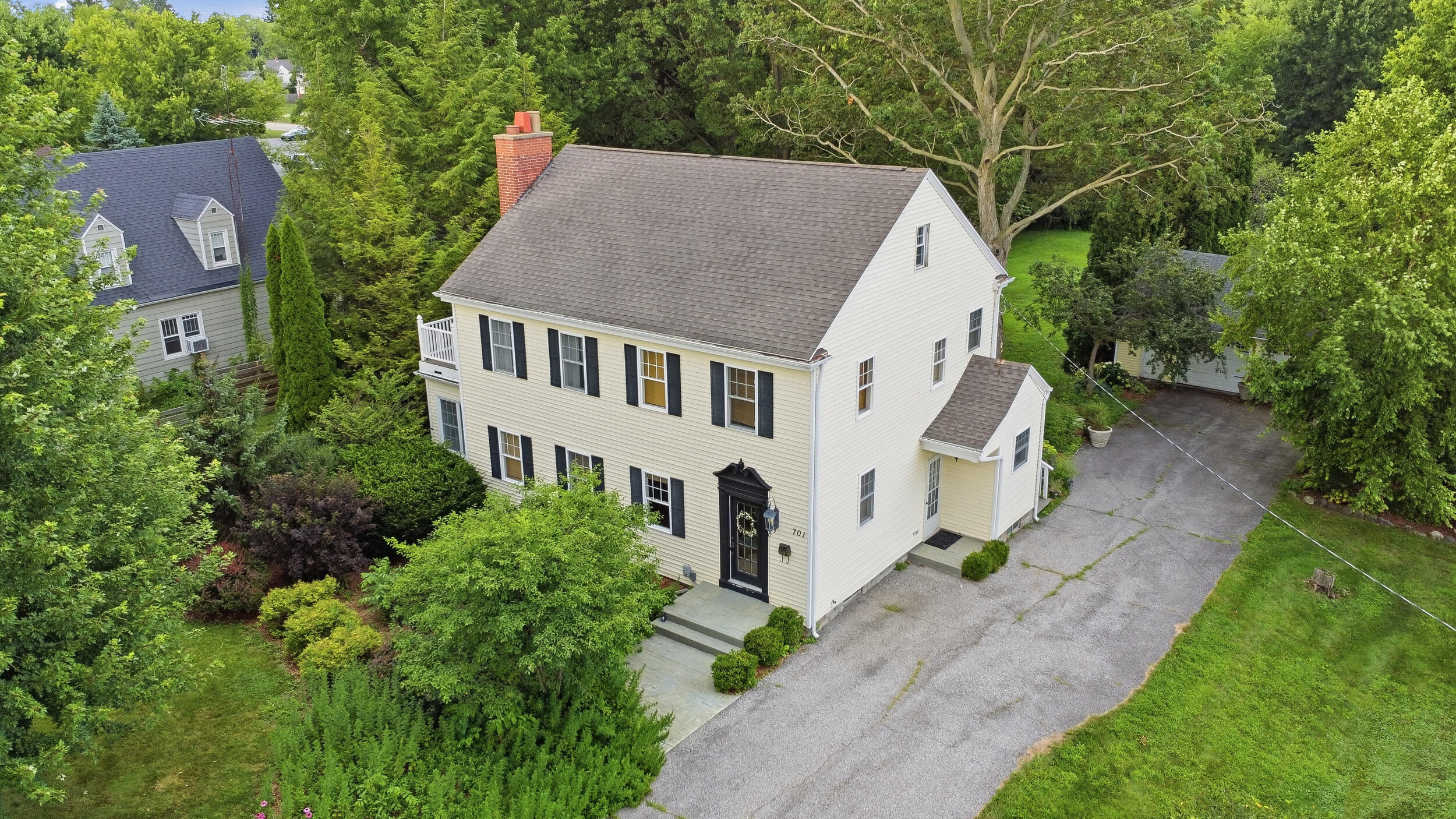 701 S Elm Street — photo