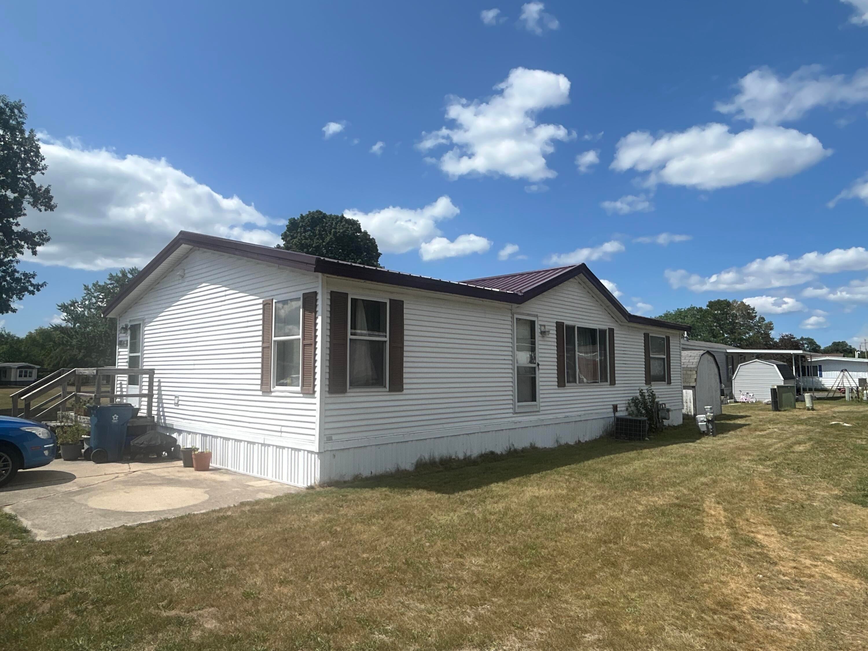 1219 Royal Drive — photo