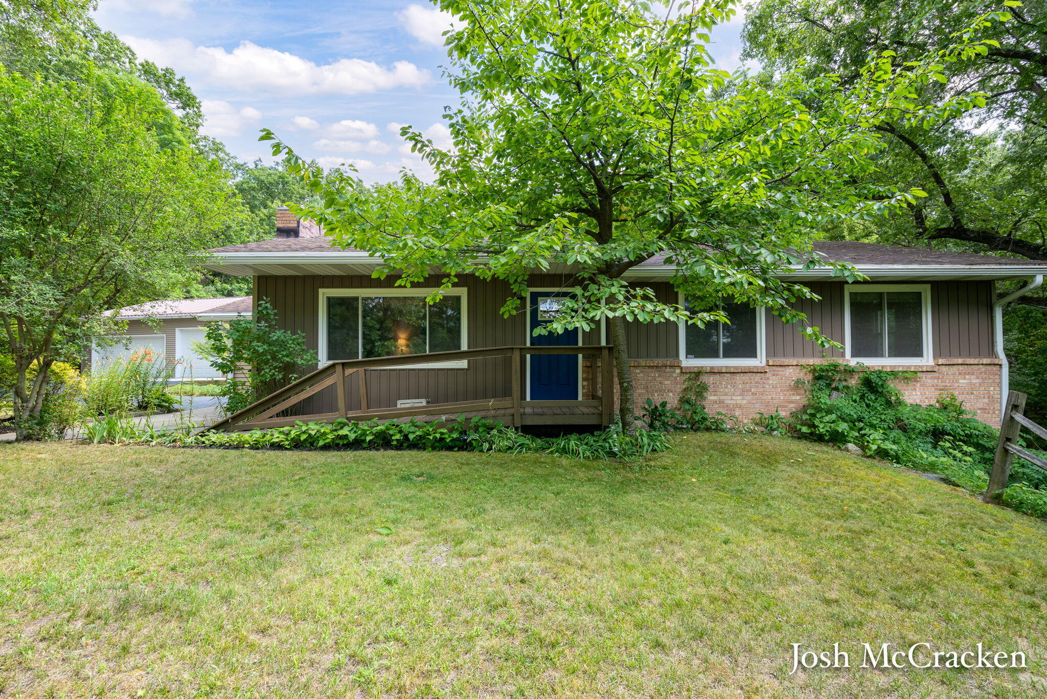 9665 Black Oak Drive — photo
