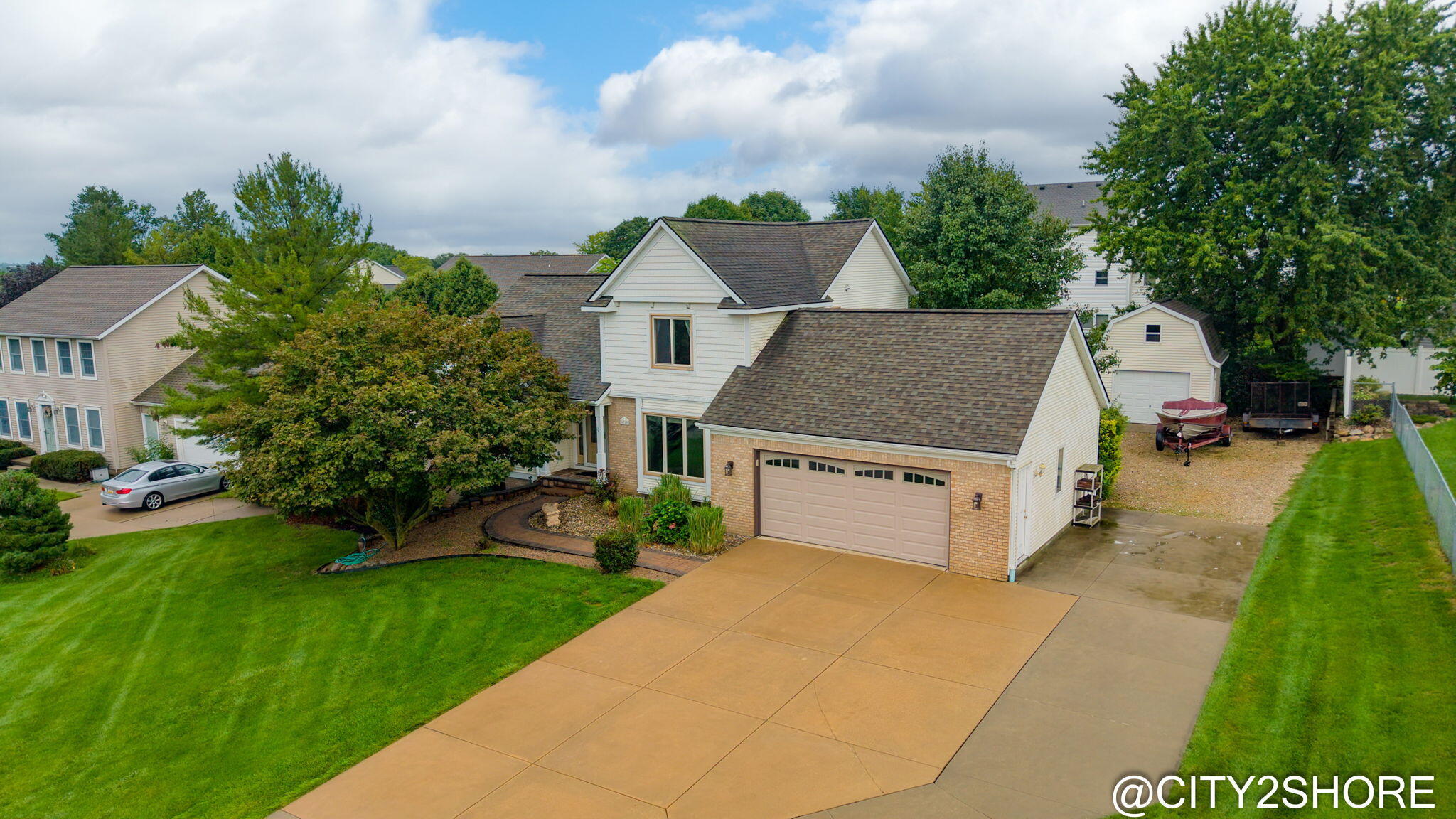 6719 Crown Point Drive — photo