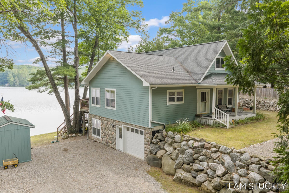 8583 N Homestead Circle — photo