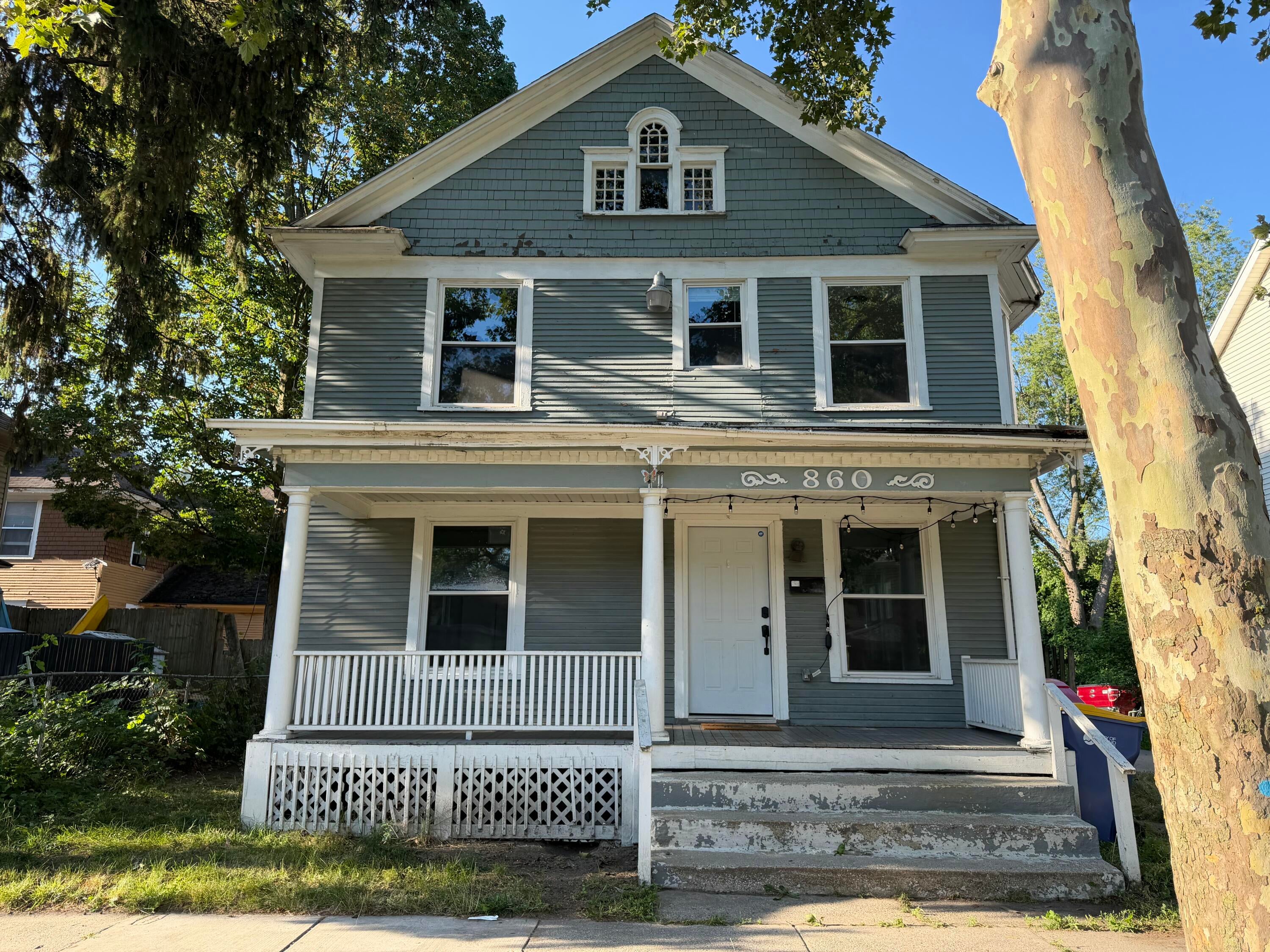 860 Worden Street SE — photo