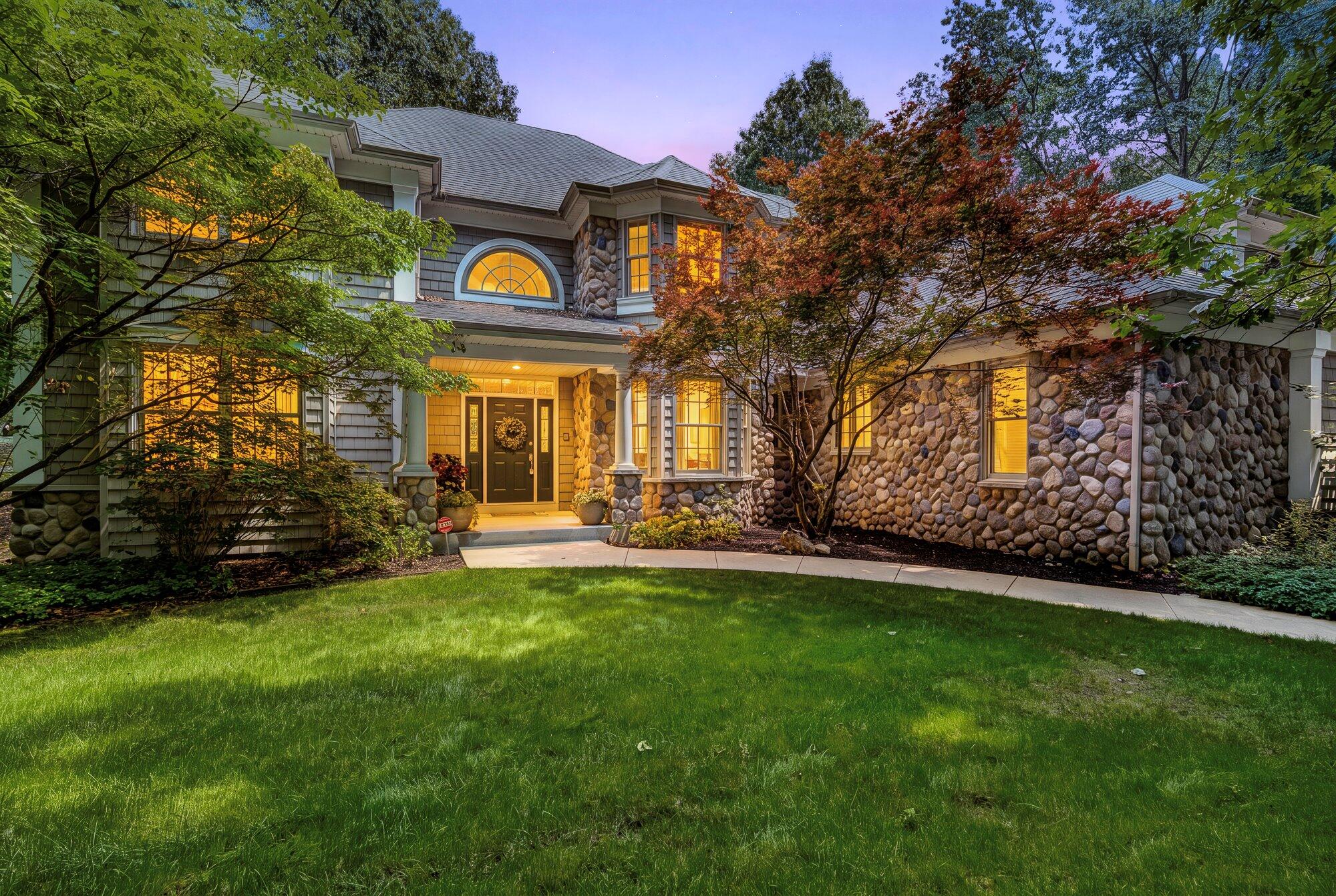6418 Whitney Woods — photo