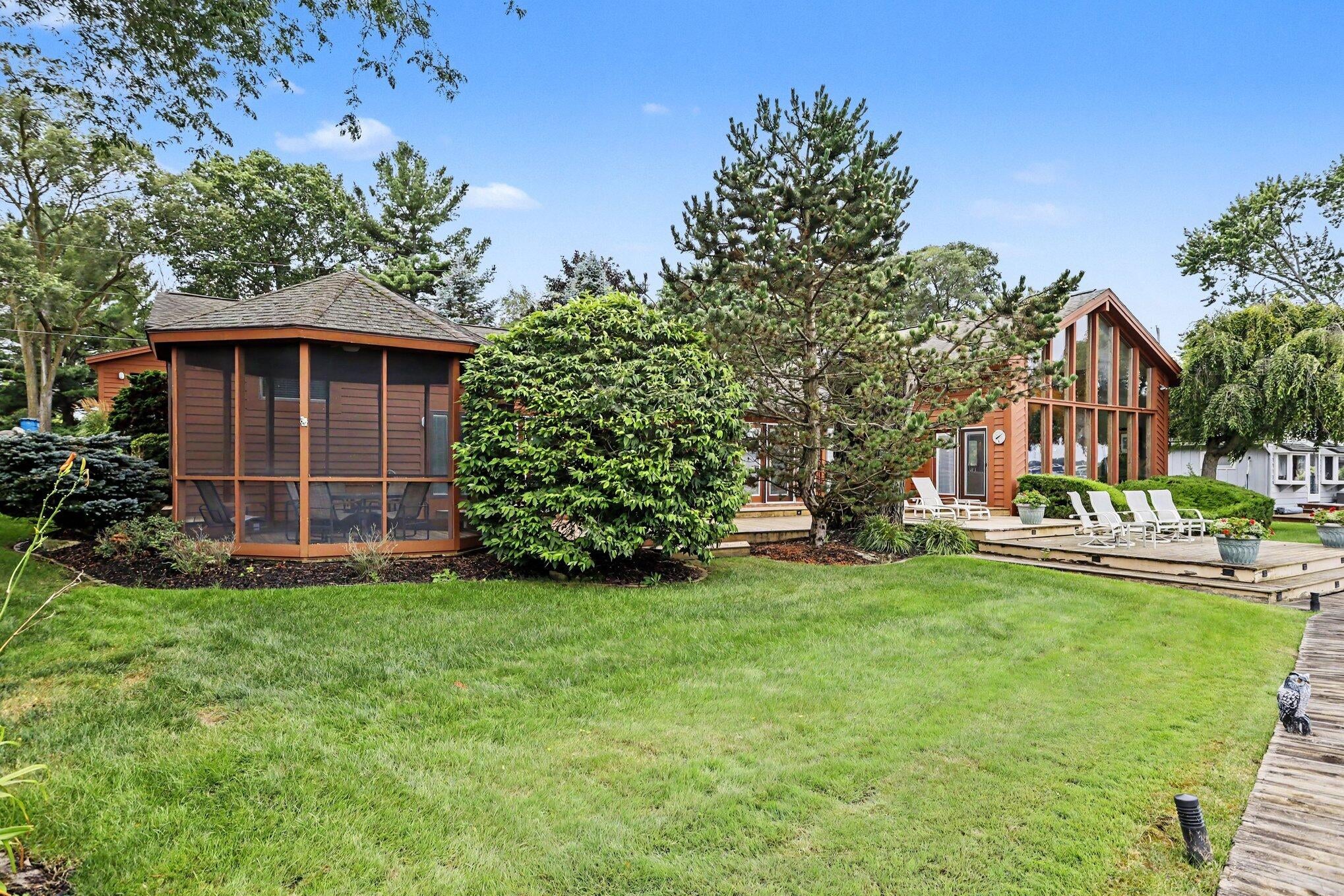 4271 Pickerel Cove Road — photo