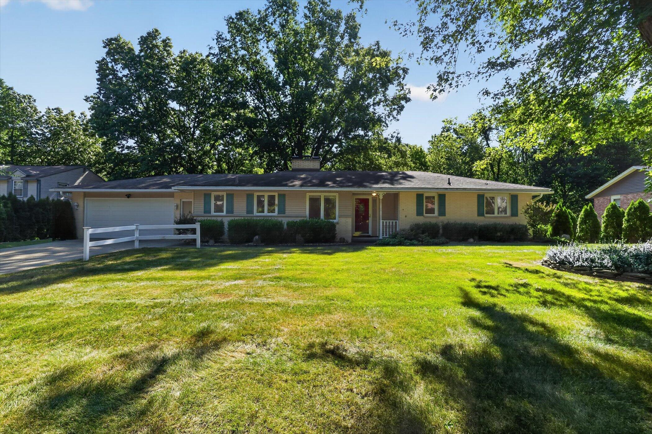 8047 Oak Hill Drive — photo