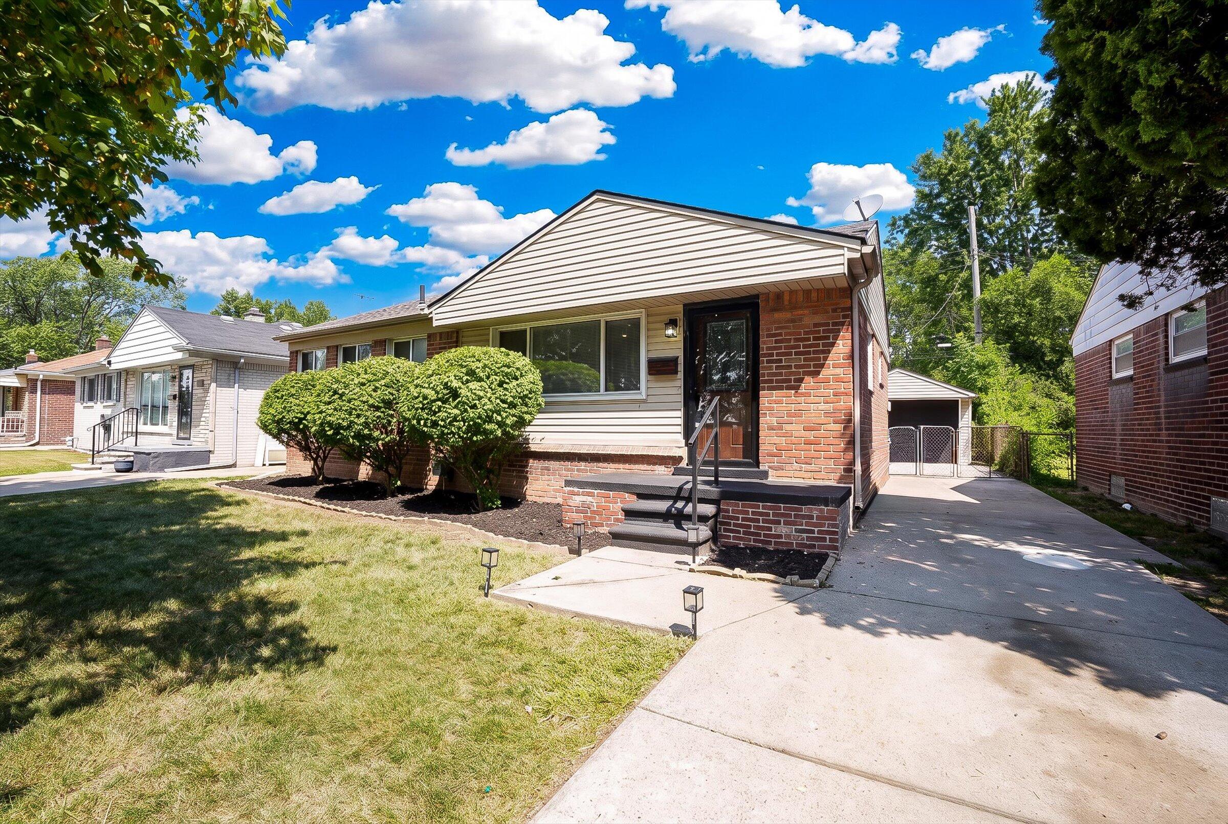 18305 Marquette Street — photo