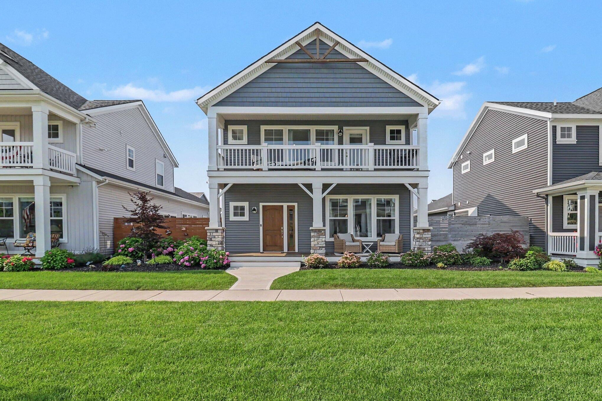 402 W Leland Drive — photo