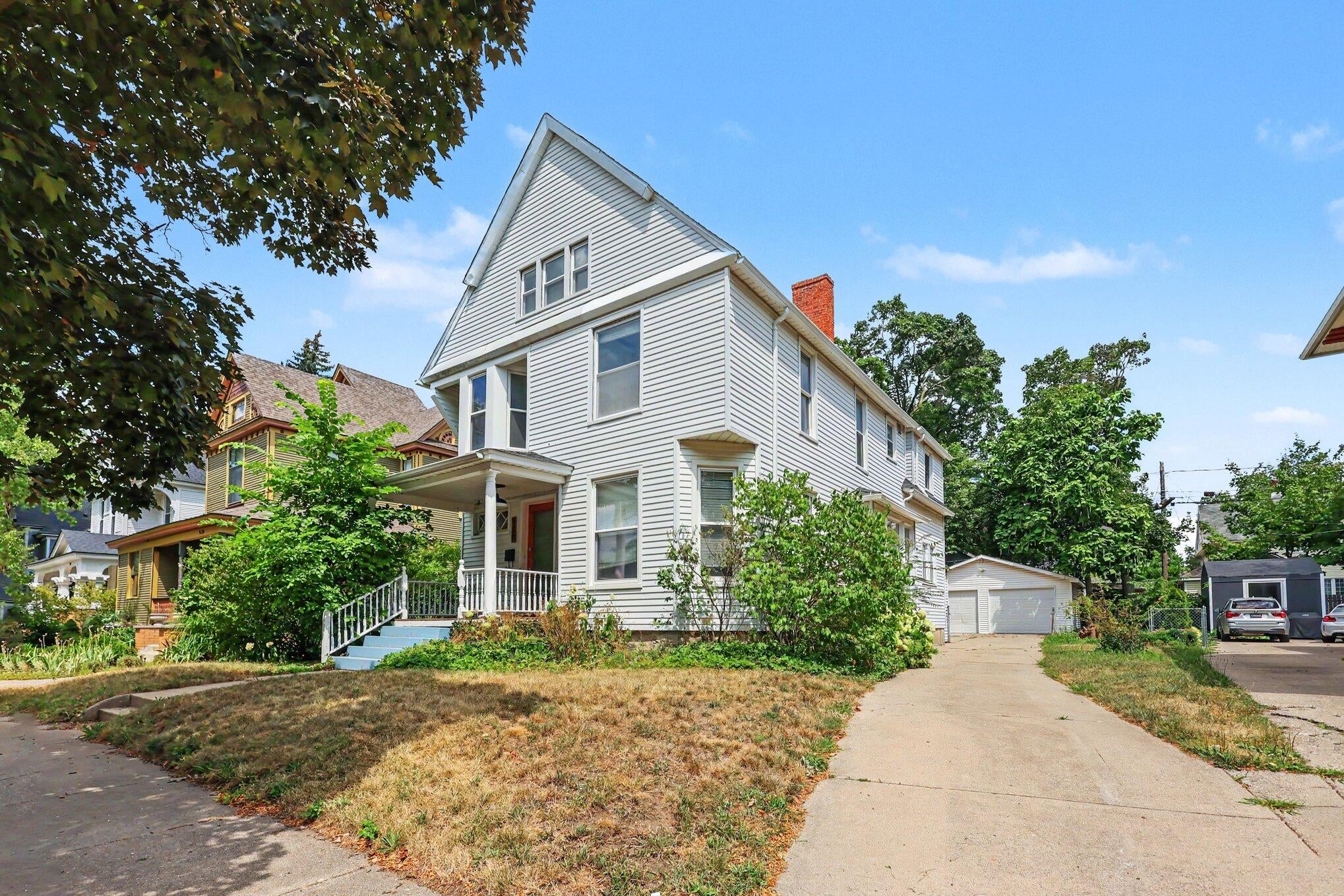 720 Morris Avenue SE — photo