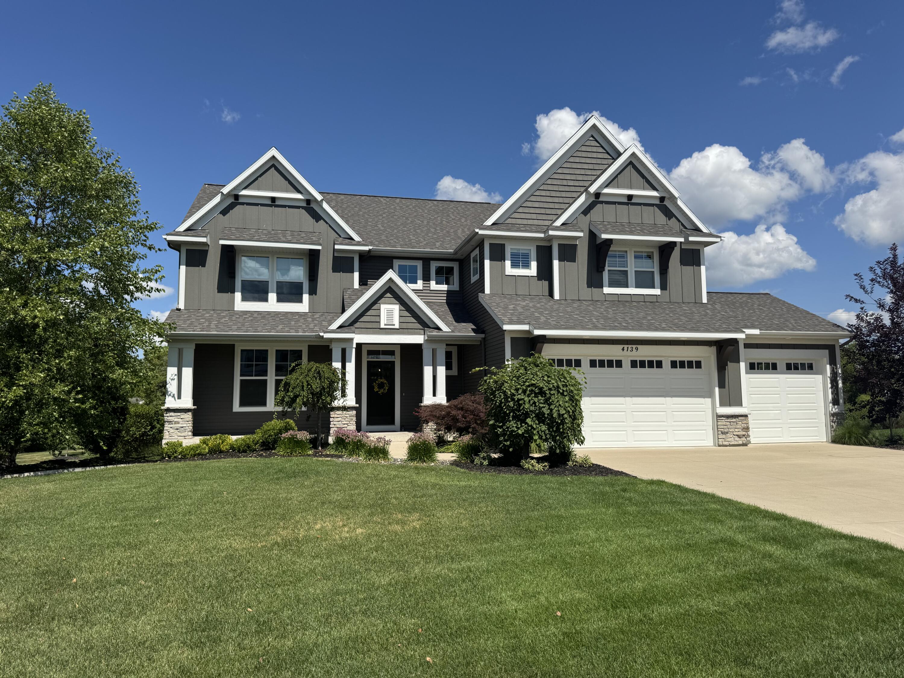 4139 Old Hawk Court NE — photo