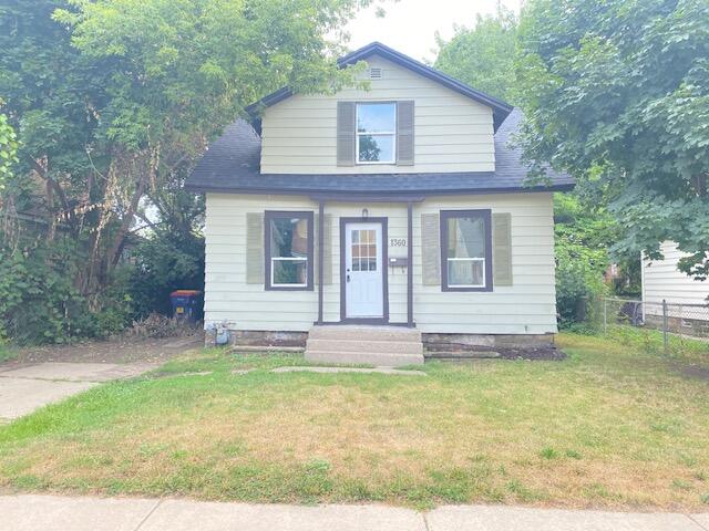 1360 Paris Avenue NE — photo