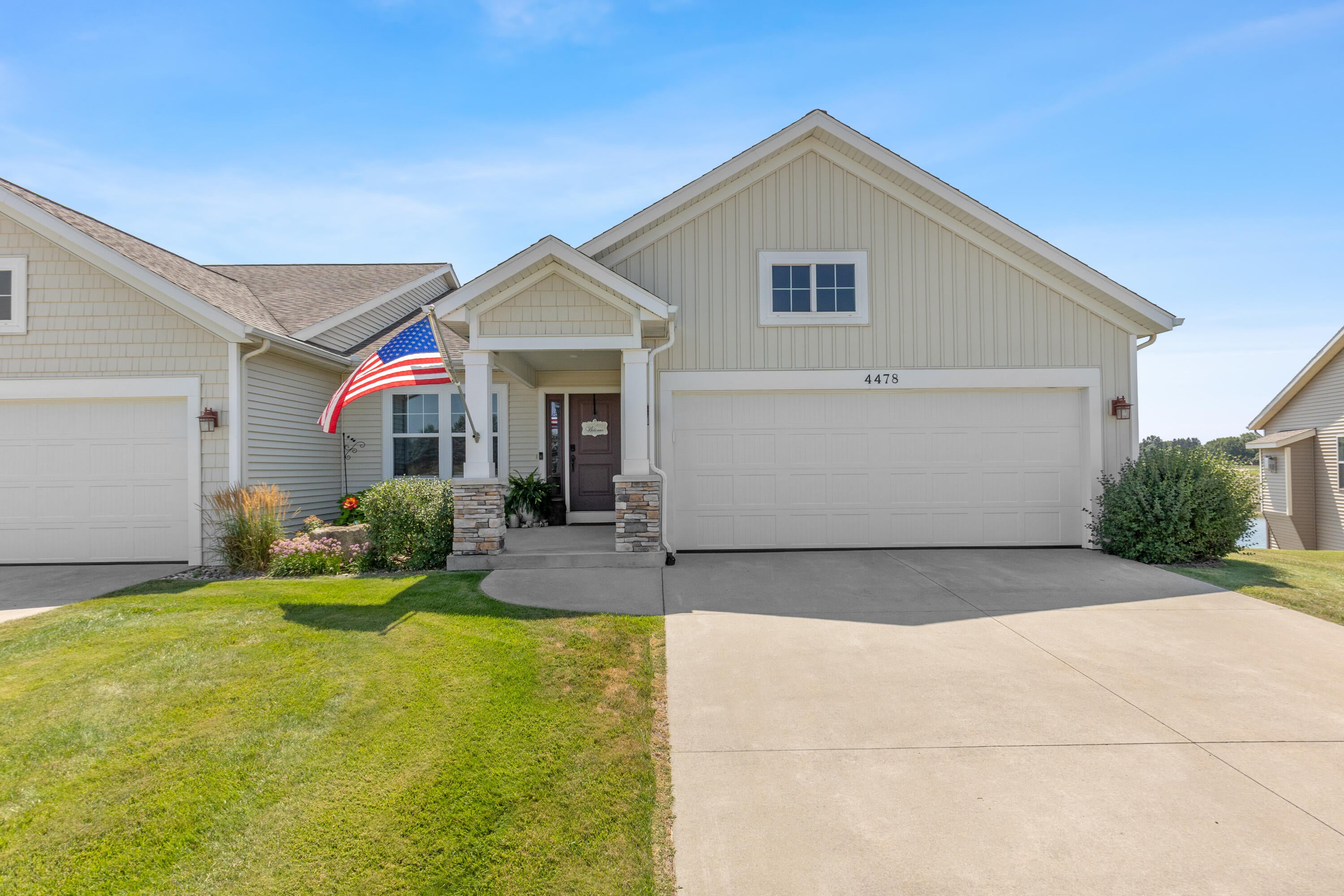 4478 Meadow Pond Way — photo
