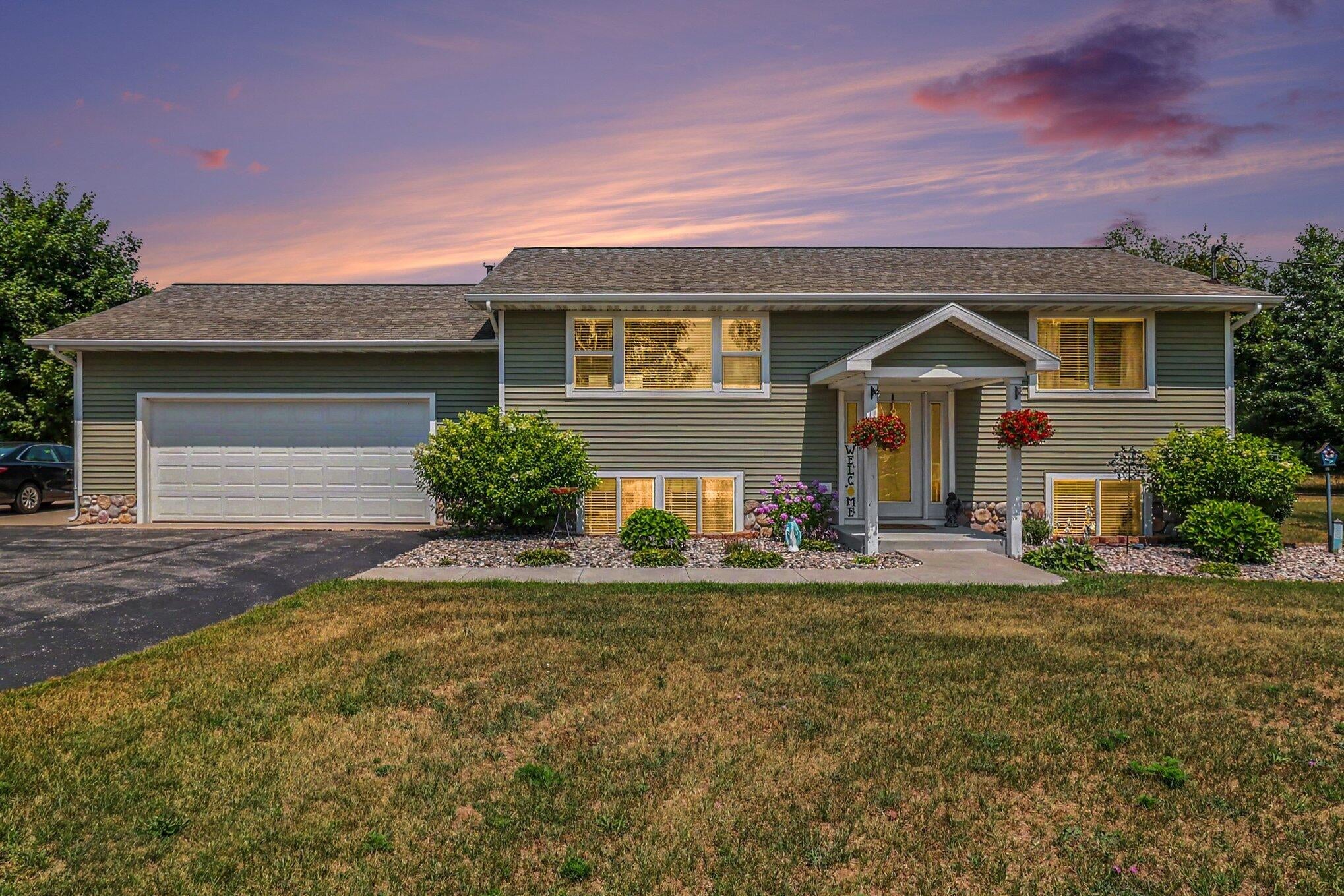 5832 Potter Road — photo