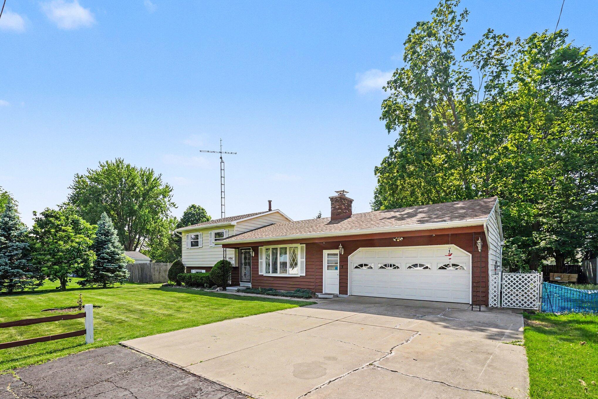 406 Woodlark Drive — photo